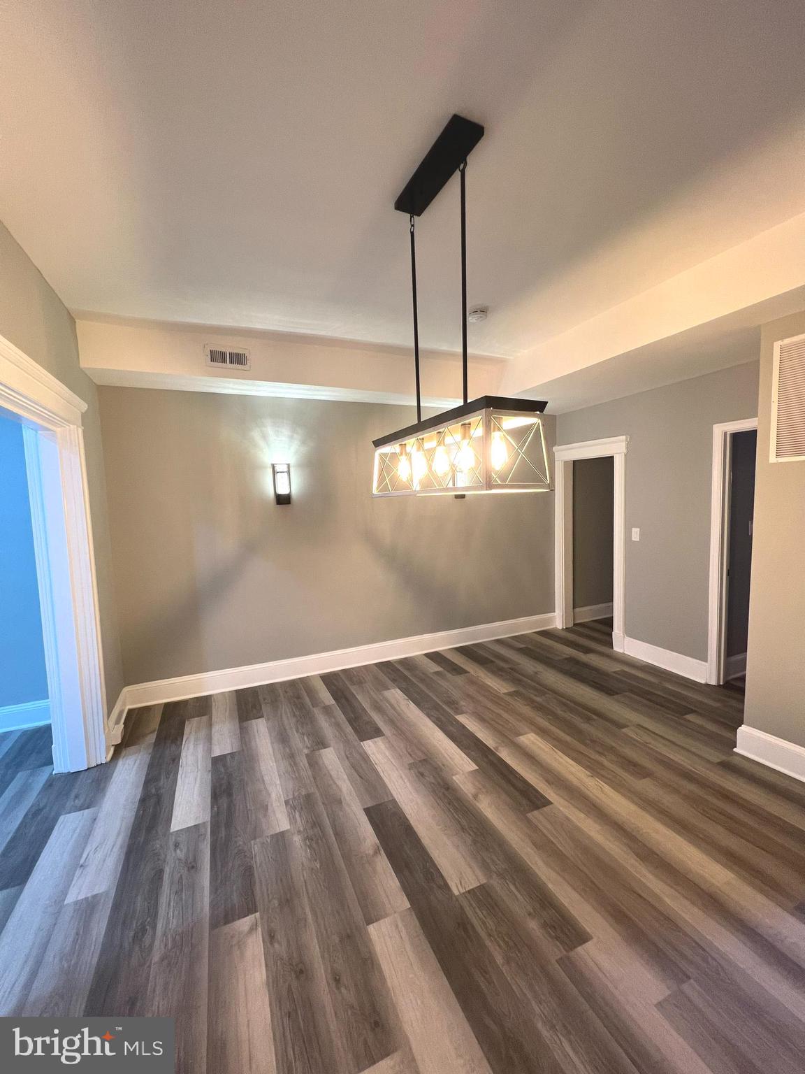 CHARLES VILLAGE - Residential Lease