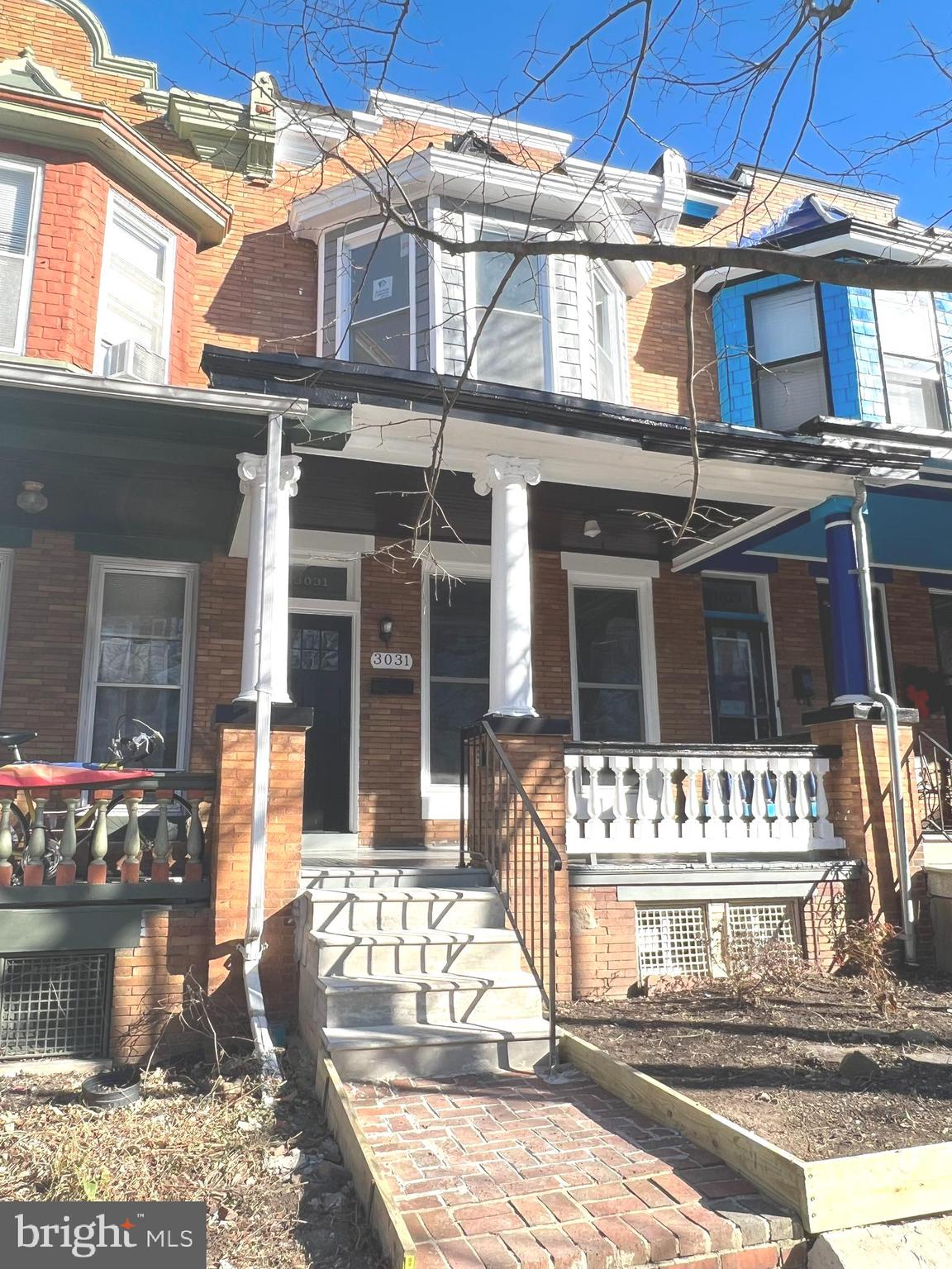 CHARLES VILLAGE - Residential Lease