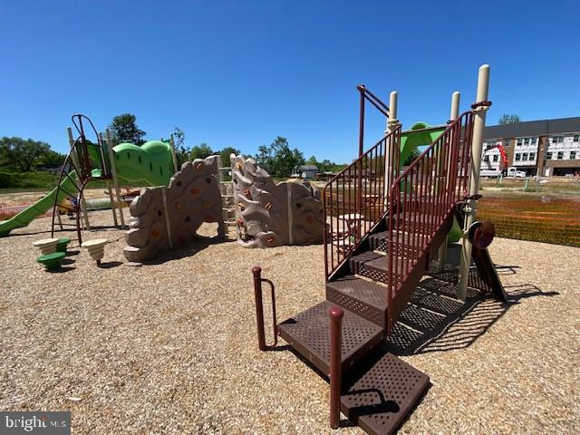 AMBER RIDGE - Residential