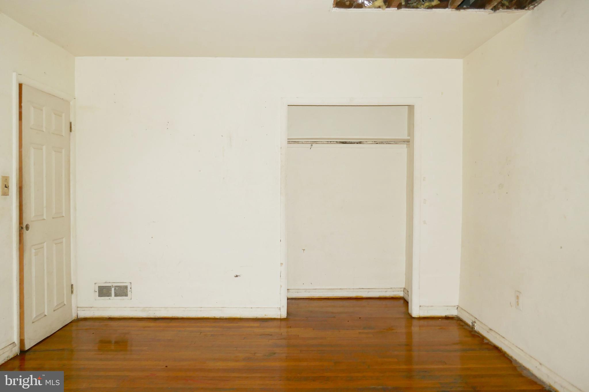 IDLEWOOD - Residential