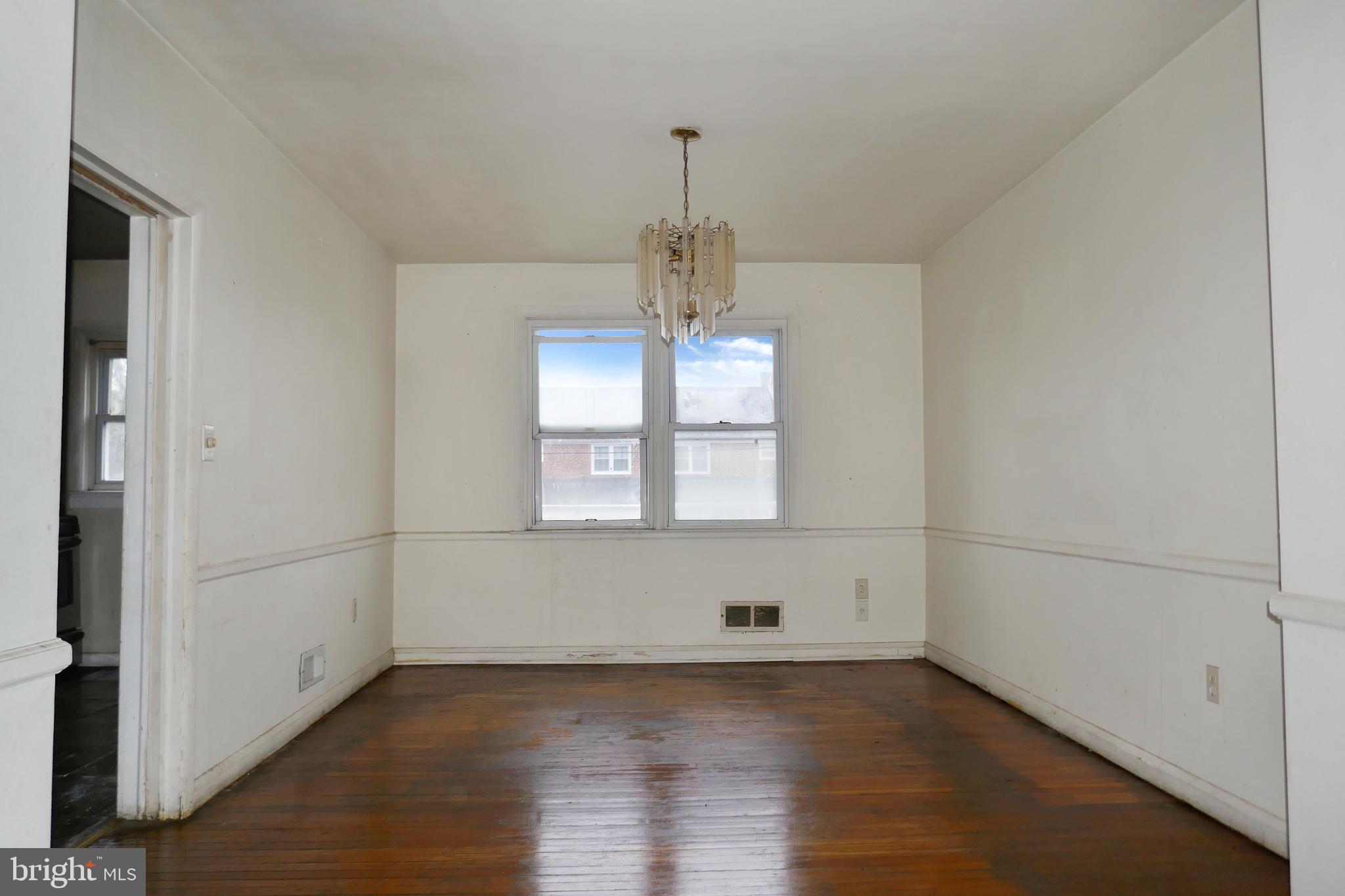 IDLEWOOD - Residential