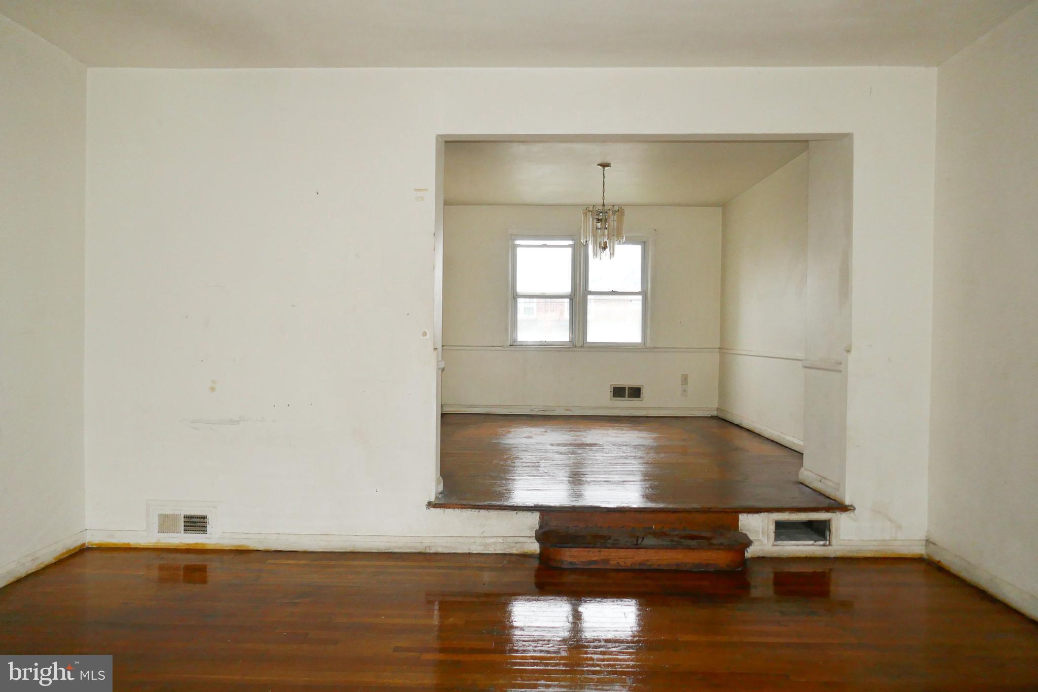 IDLEWOOD - Residential