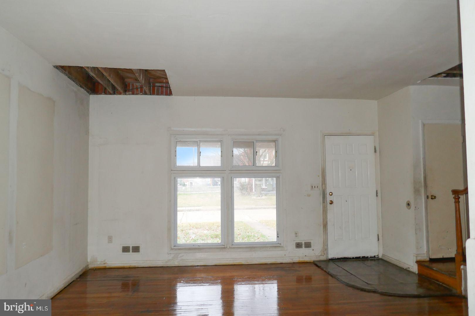 IDLEWOOD - Residential