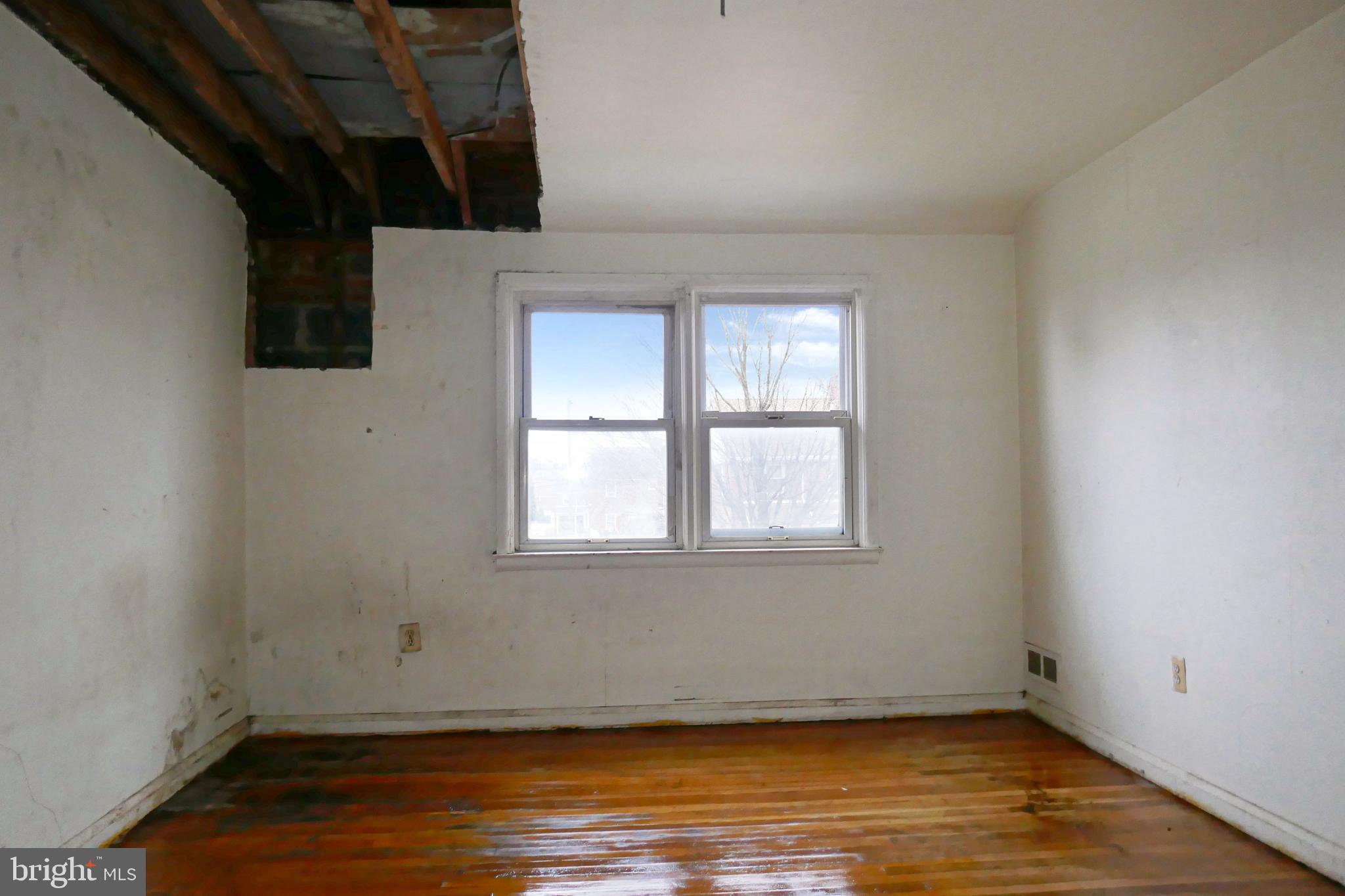 IDLEWOOD - Residential