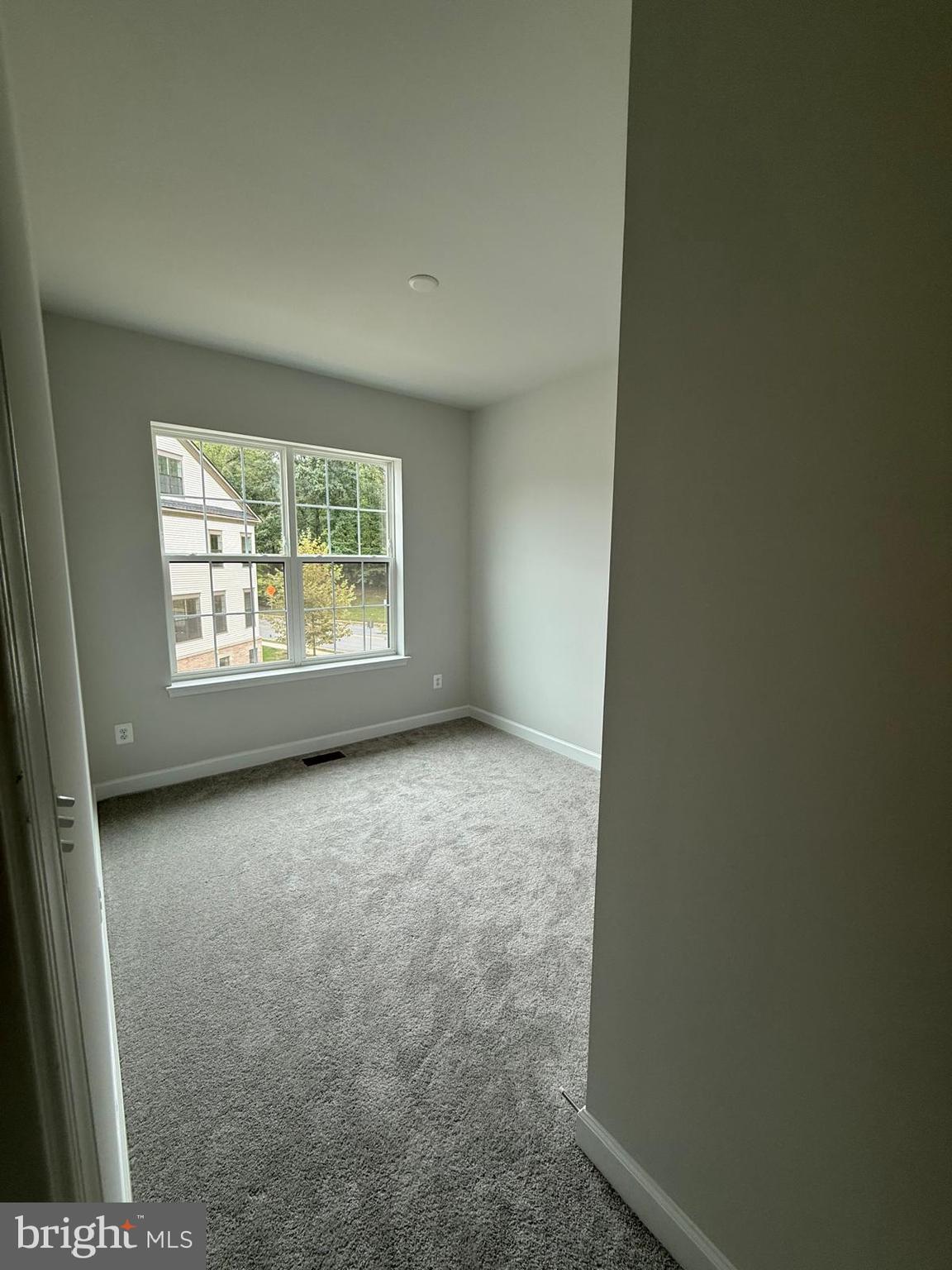 ENCLAVE AT FAIR LAKES - Residential Lease