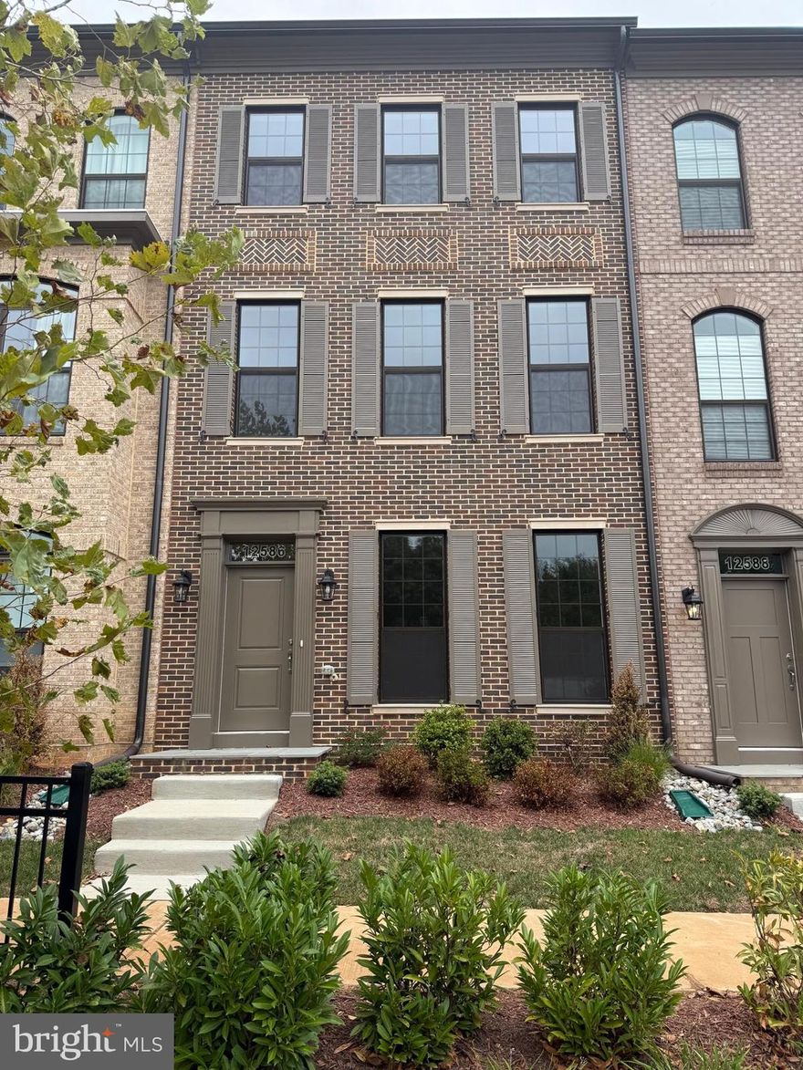 *NEW CONSTRUCTION*  *MOVE IN READY*  *TWO CAR GARAGE*
Welcome home to this beautifully maintained 4-bedroom, 4-bathroom townhouse located in the heart of Fairfax, VA. Offering 1,680 square feet of comfortable living space, this home is perfect for families, professionals, or roommates looking for convenience and comfort. Step inside to find a bright and open layout featuring a modern kitchen with upgraded appliances, spacious living and dining areas, electric fireplace, and generous-sized bedrooms with ample closet space. Each bedroom has access to a private or semi-private bathroom—ideal for privacy and ease of living. Just minutes away from GMU, Fair Lakes Shopping Center, countless dining options, commuter routes and more! Apply today!