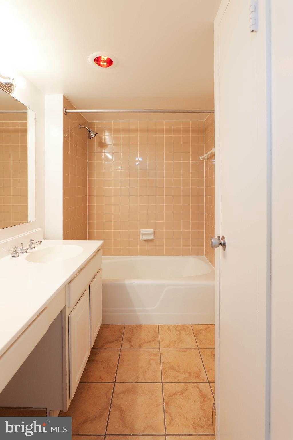 THE FORUM - Residential Lease