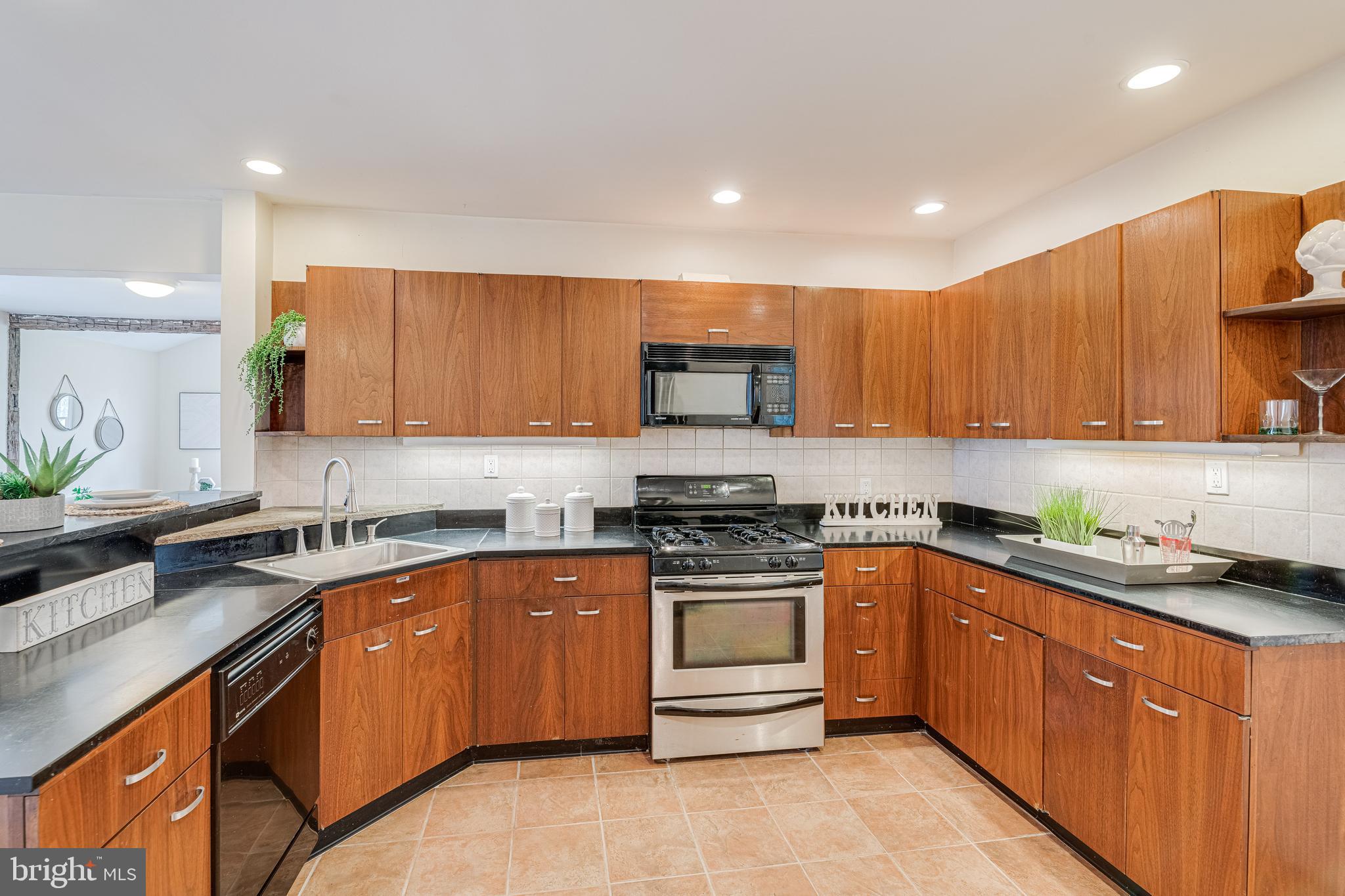 GREEN SPRING VALLEY - Residential