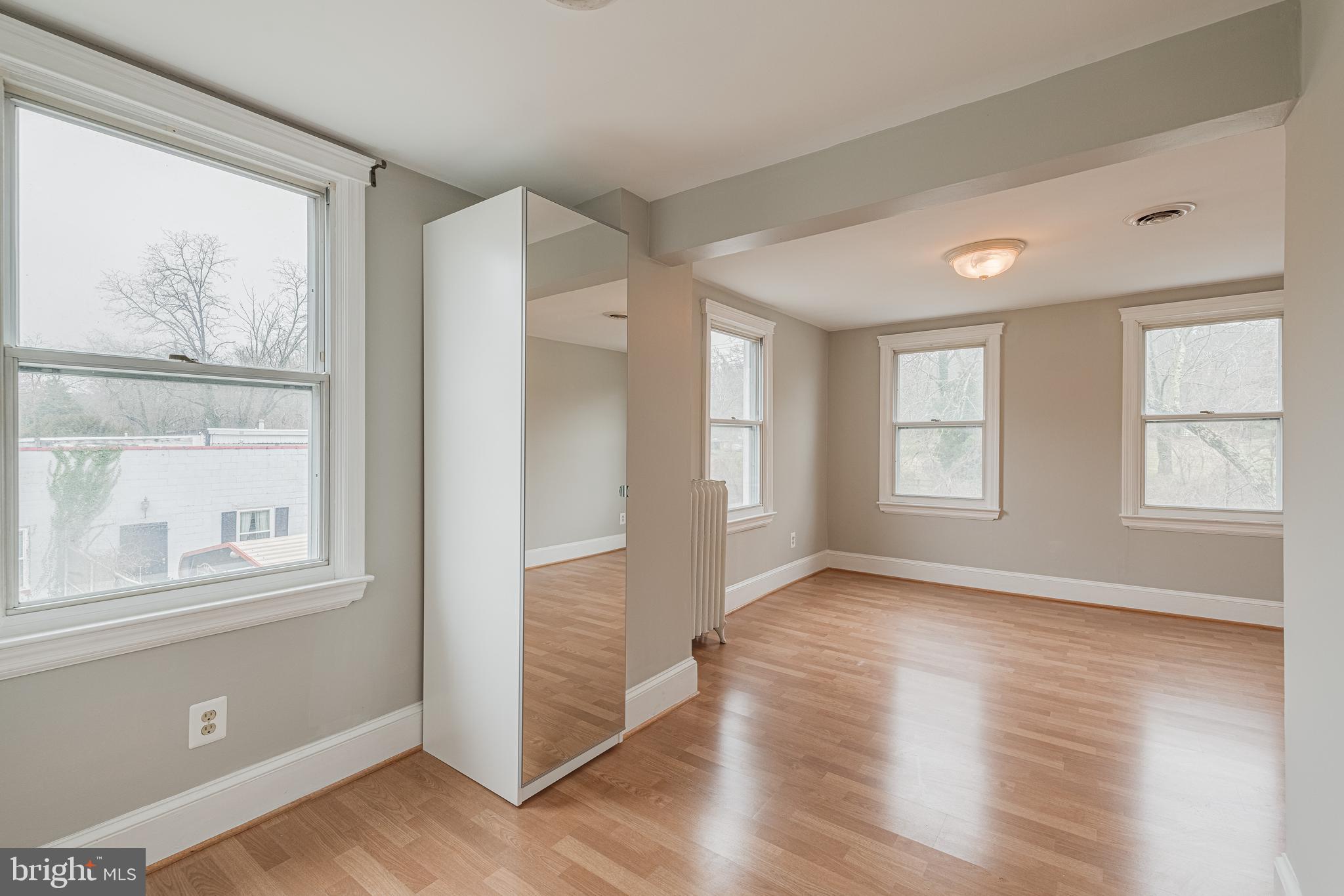 GREEN SPRING VALLEY - Residential