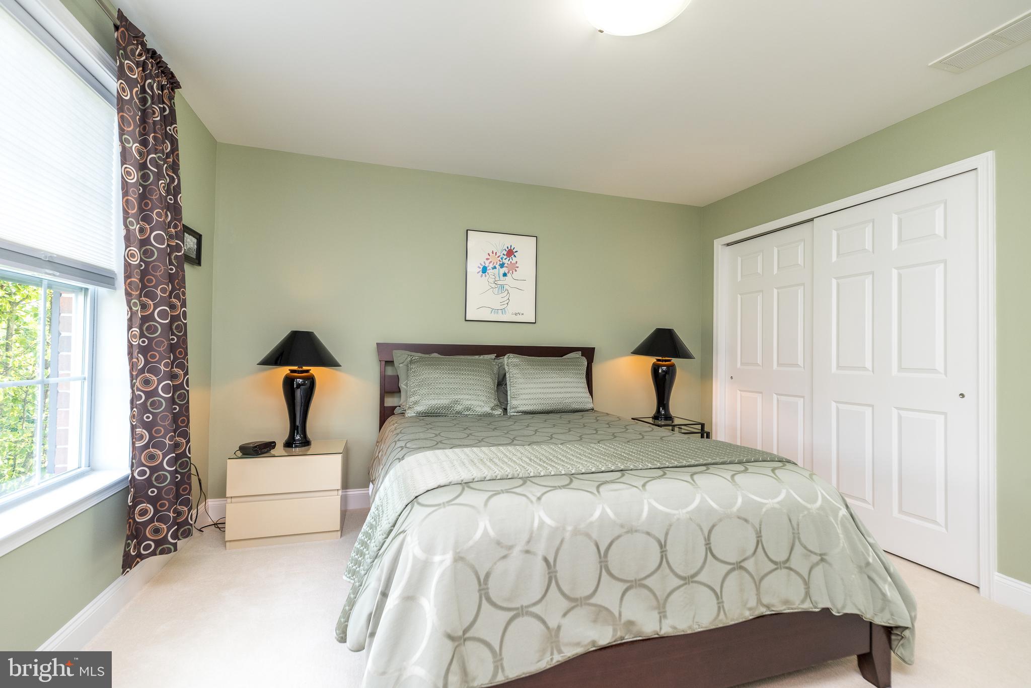 WARRINGTON GLEN - Residential