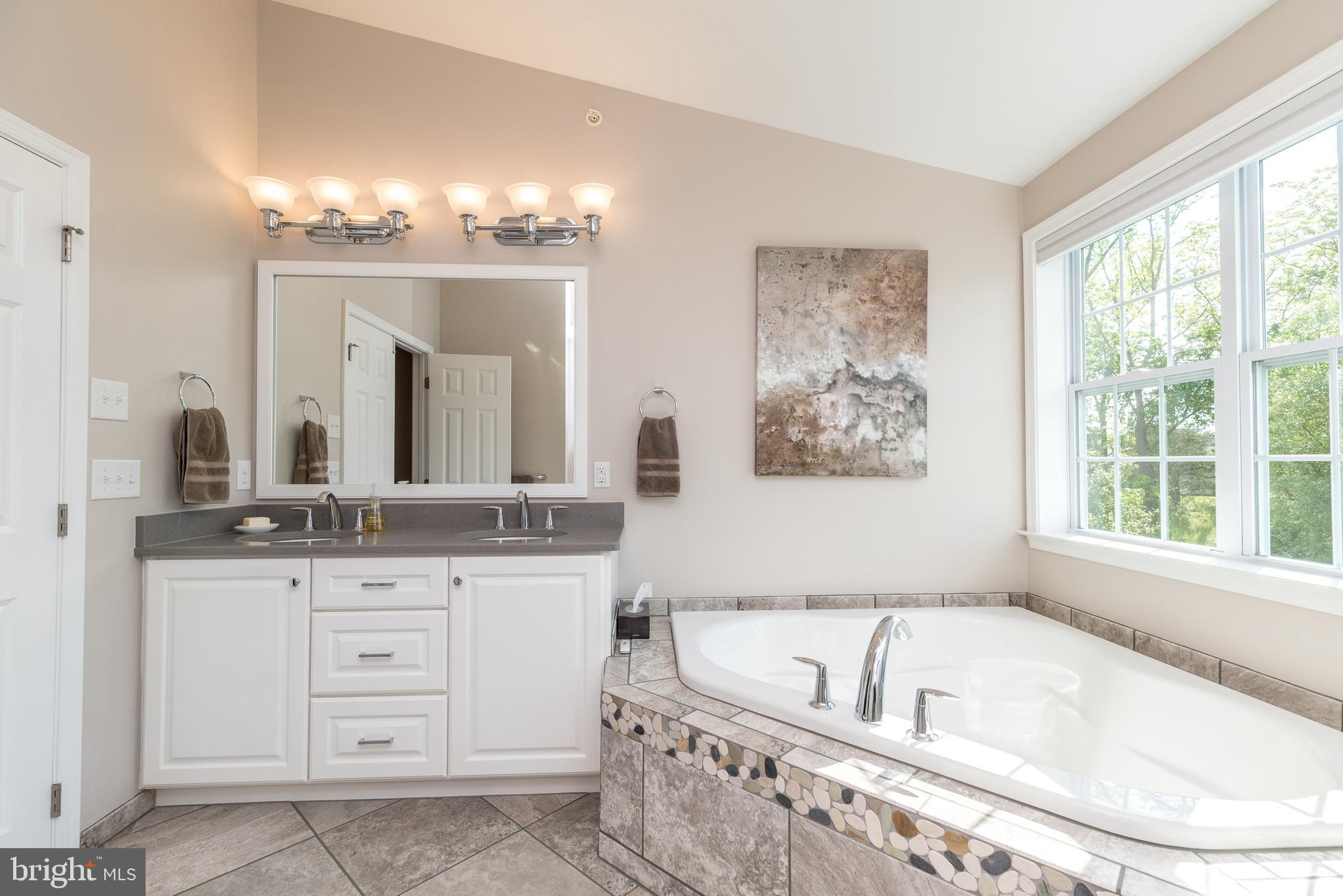 WARRINGTON GLEN - Residential