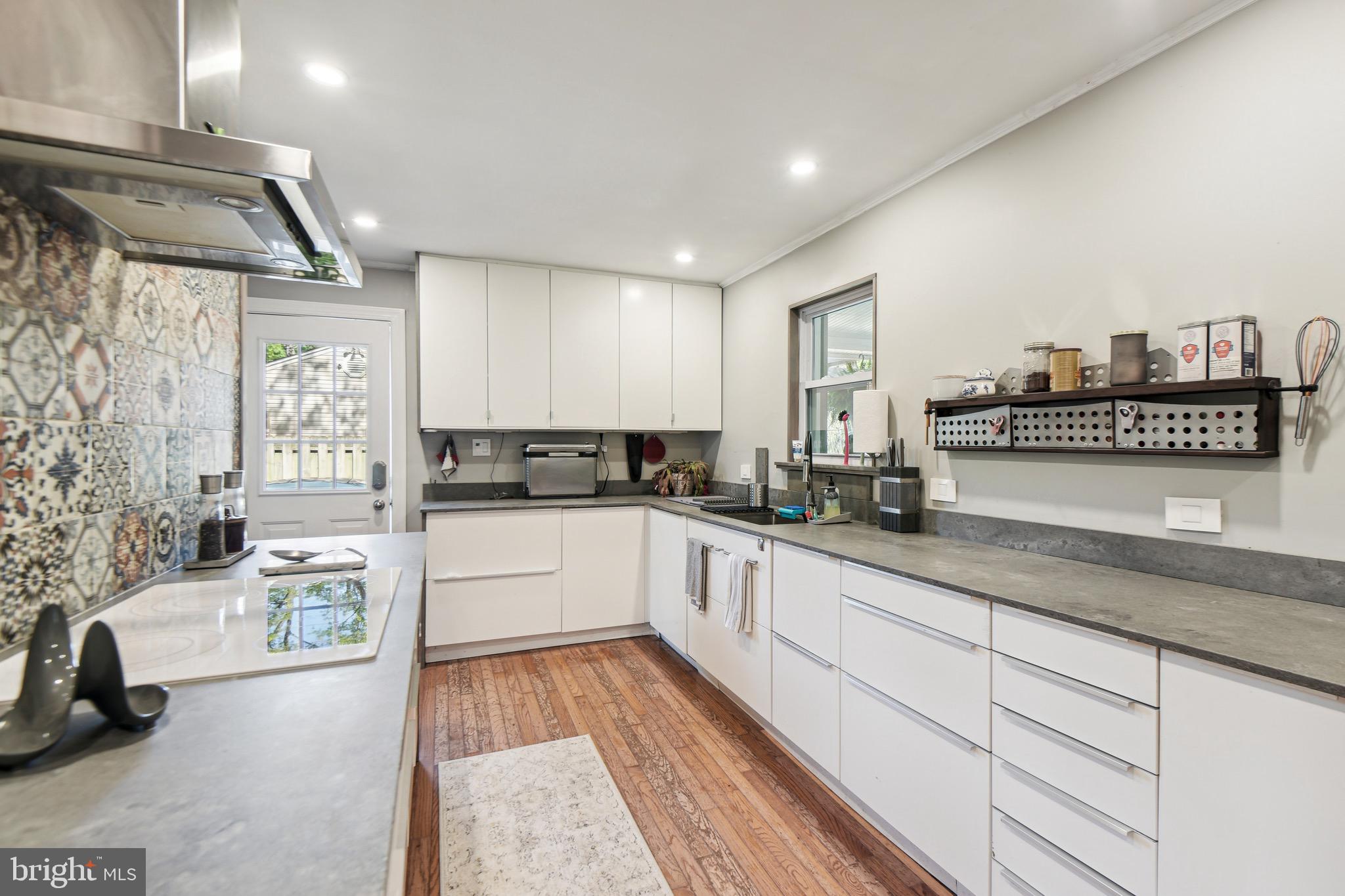 HYBLA VALLEY FARMS - Residential