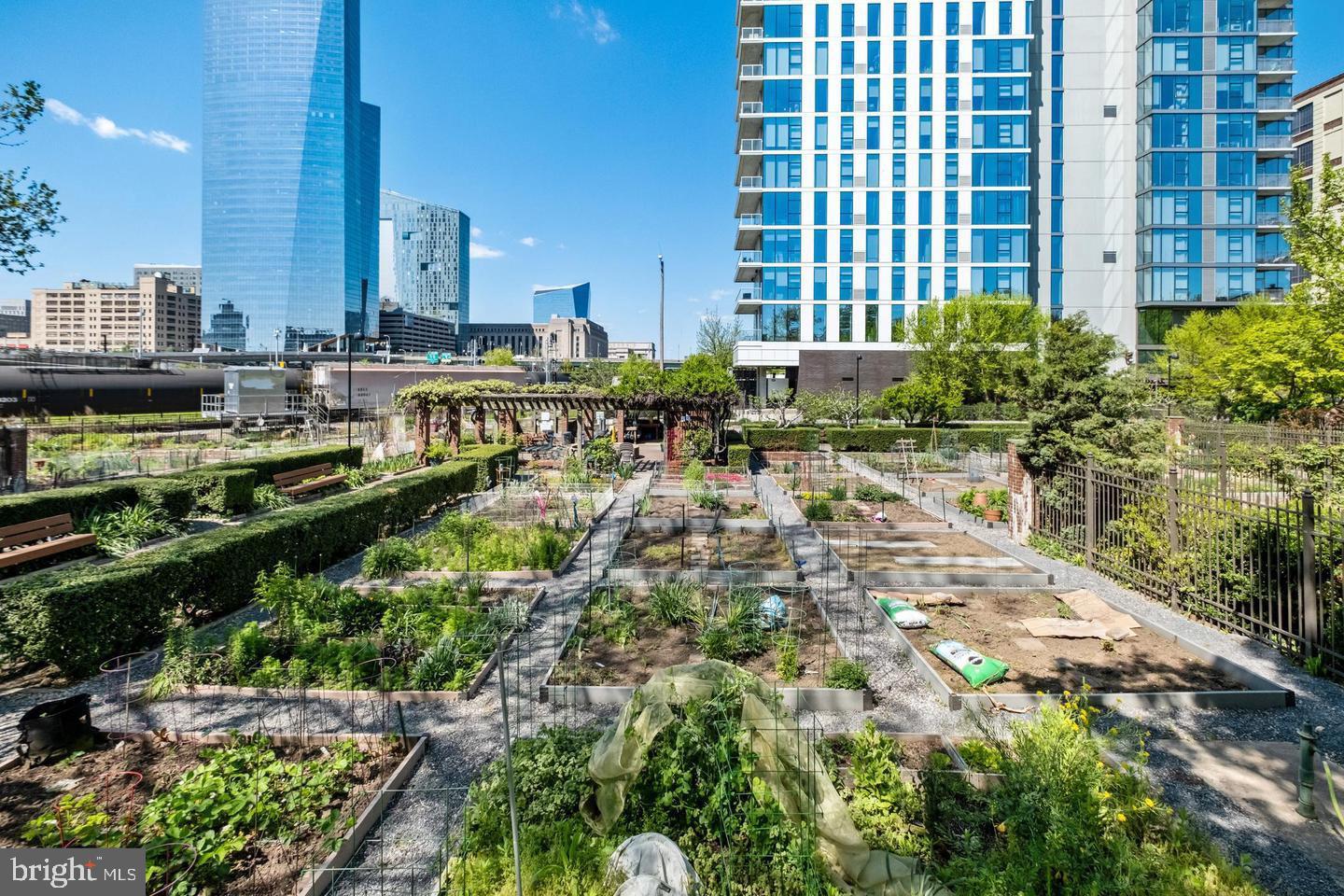 FITLER SQUARE - Residential