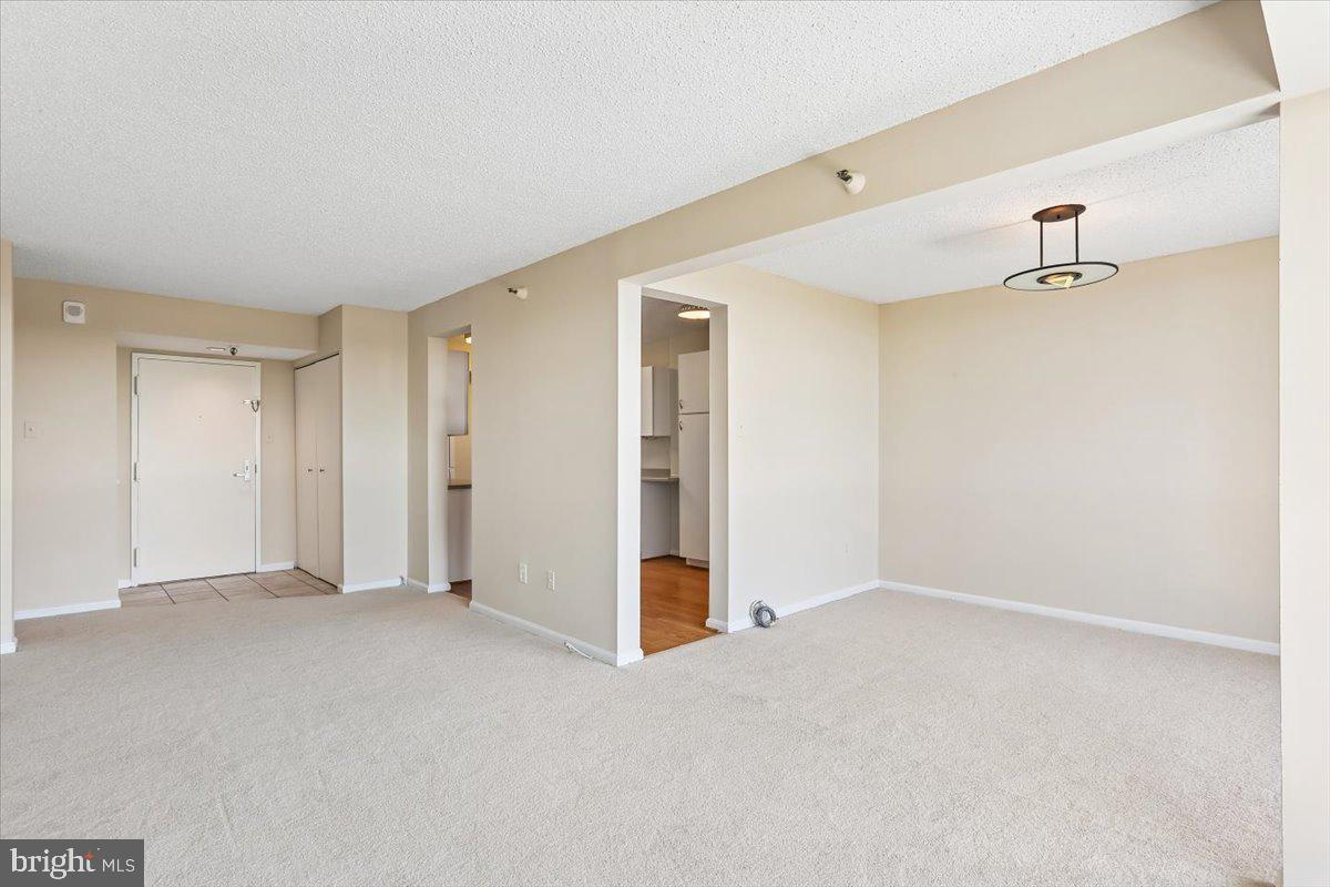 7401 WESTLAKE TERRACE 1515