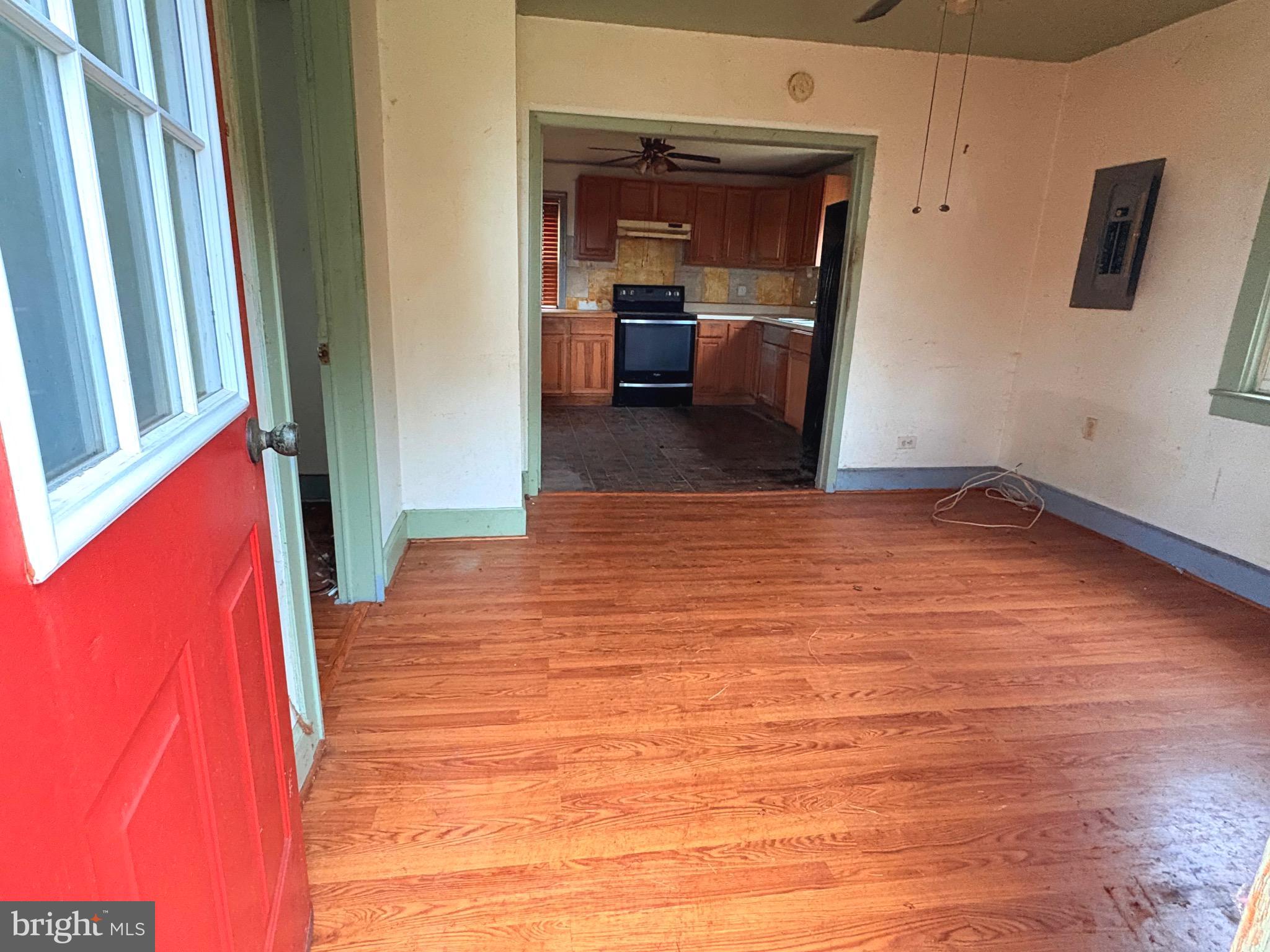 2145 FARM CREEK ROAD