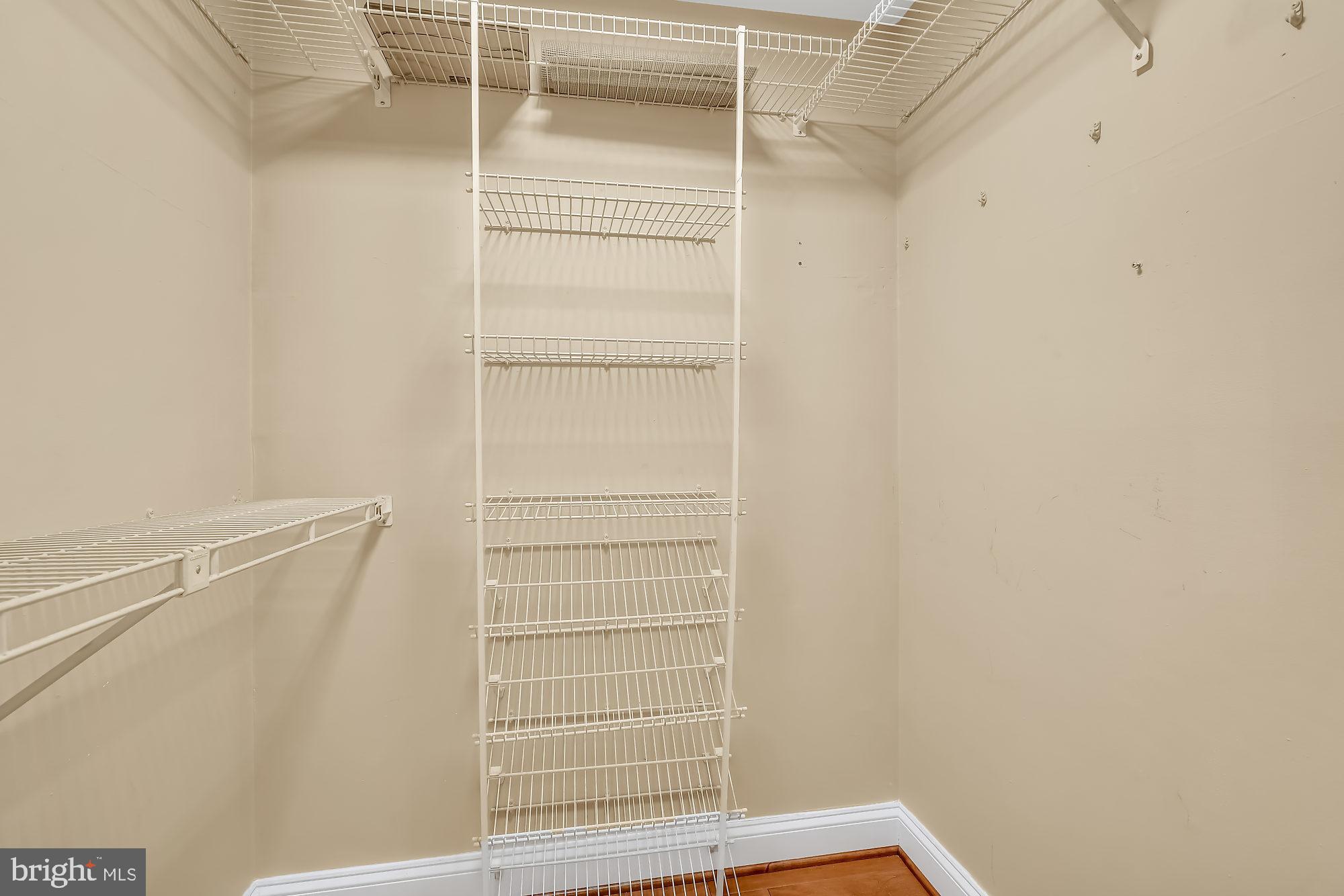 MOUNT WASHINGTON - Residential