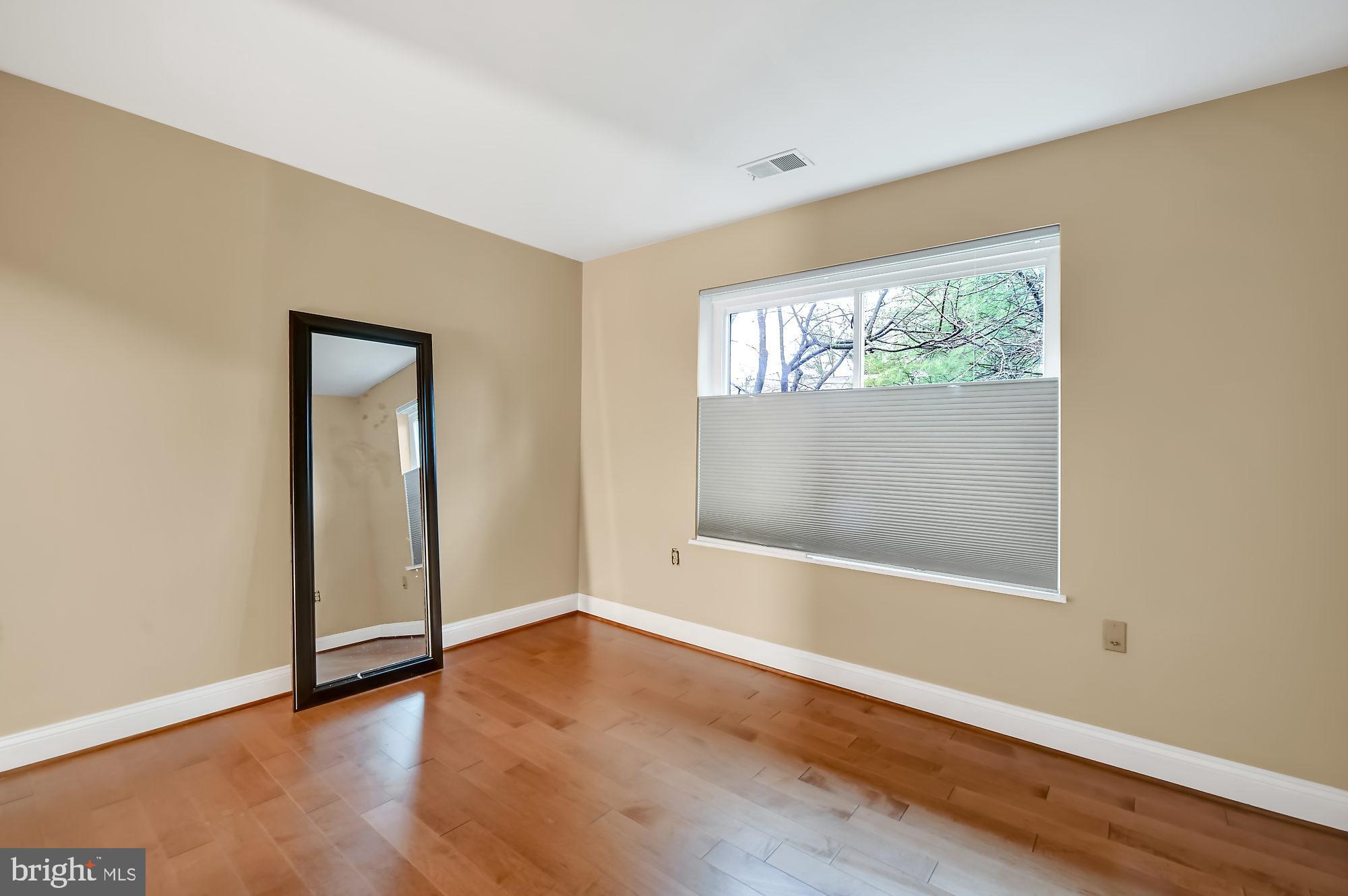 MOUNT WASHINGTON - Residential