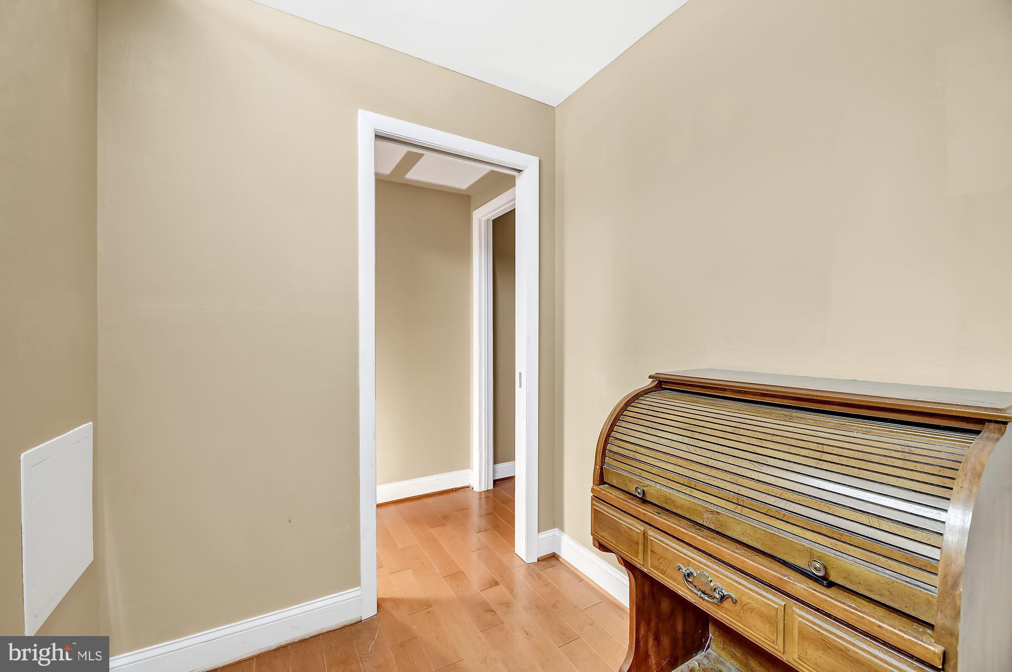 MOUNT WASHINGTON - Residential