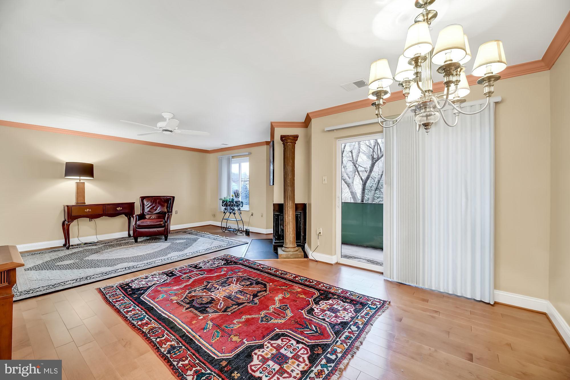 MOUNT WASHINGTON - Residential