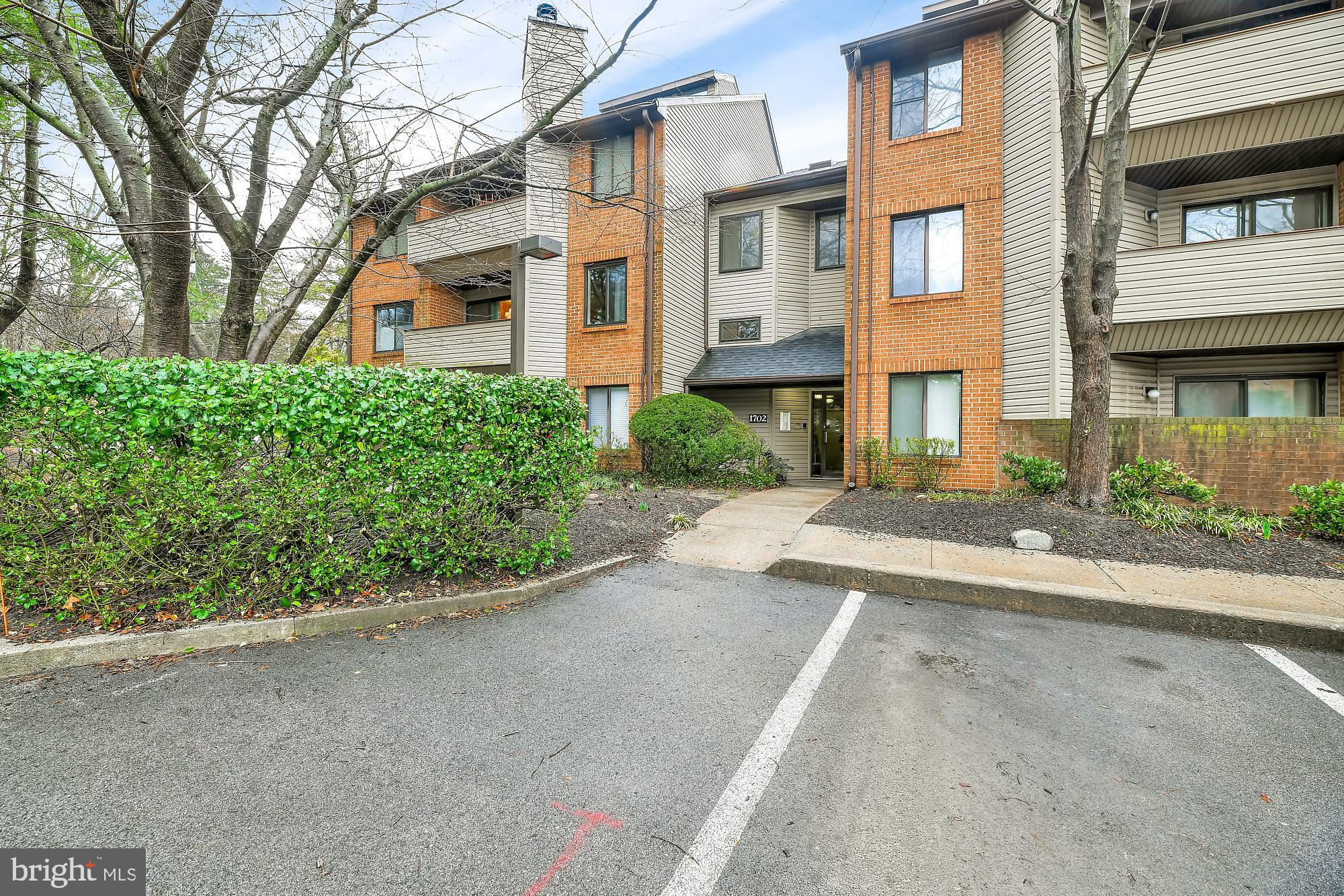 MOUNT WASHINGTON - Residential