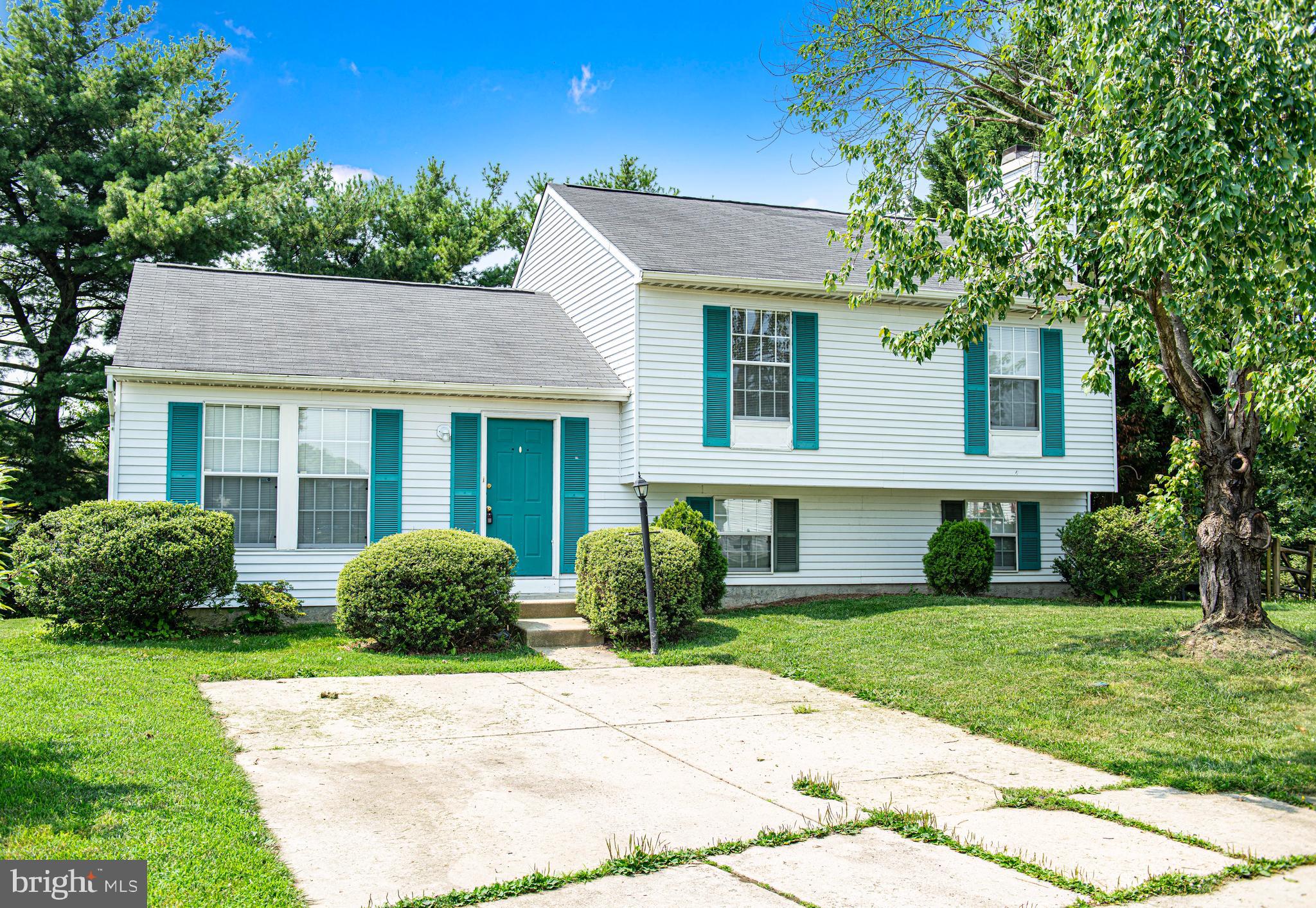 WOODBRIDGE CENTER - Residential