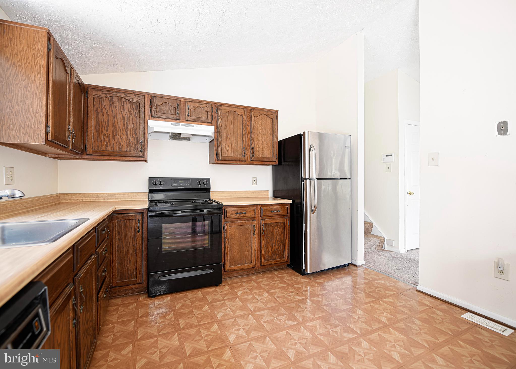 WOODBRIDGE CENTER - Residential