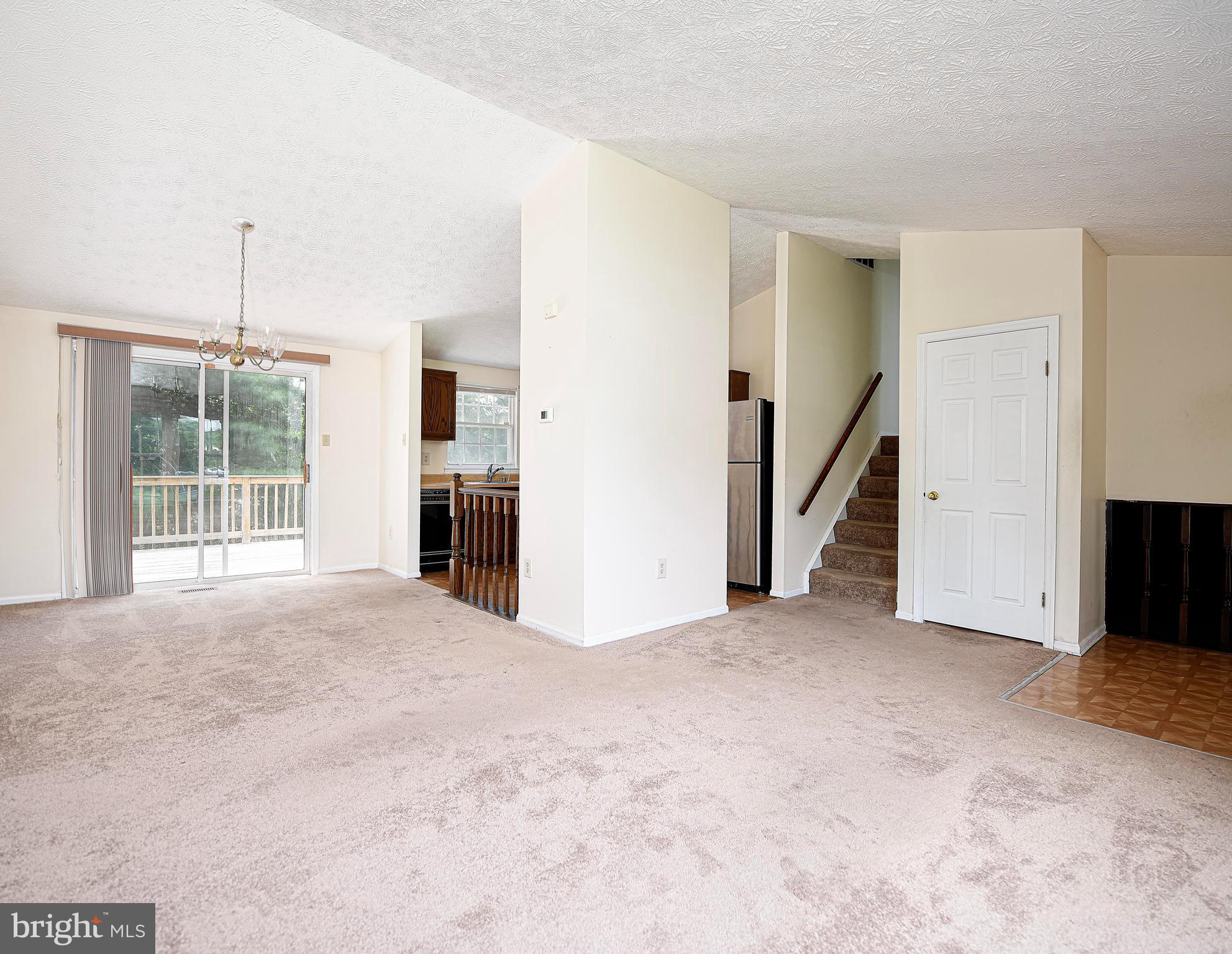 WOODBRIDGE CENTER - Residential