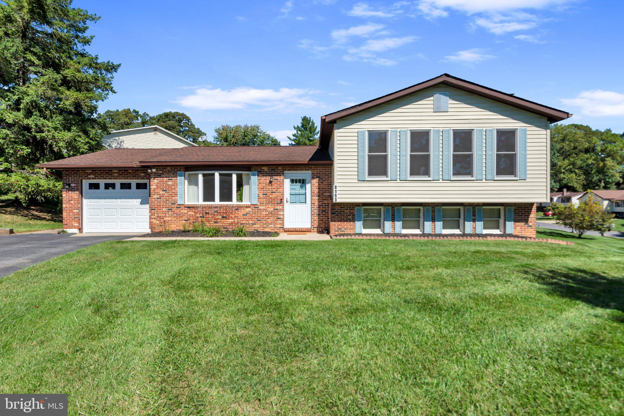 6153 FOREST LANE