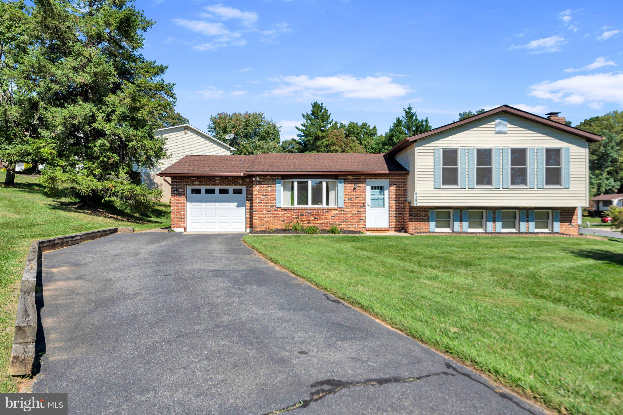 6153 FOREST LANE