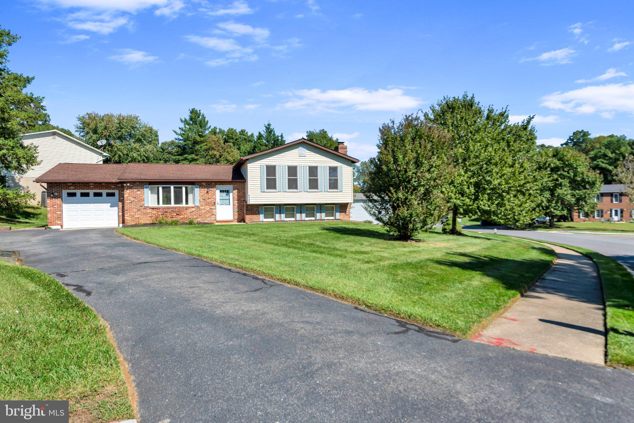 6153 FOREST LANE