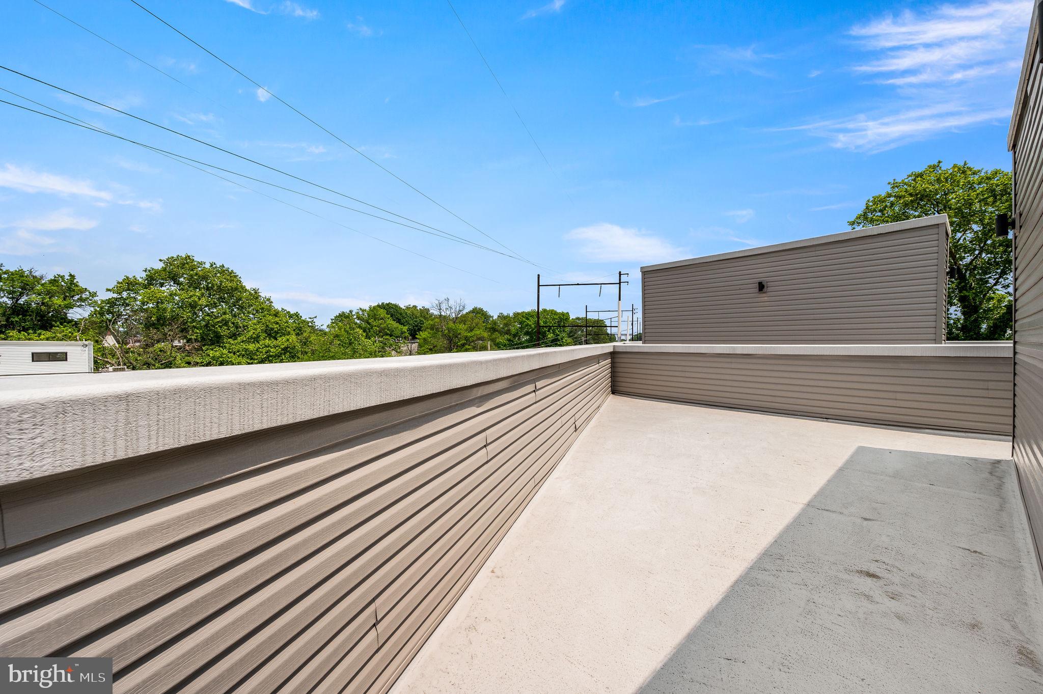 WEST PHILADELPHIA - Commercial Sale