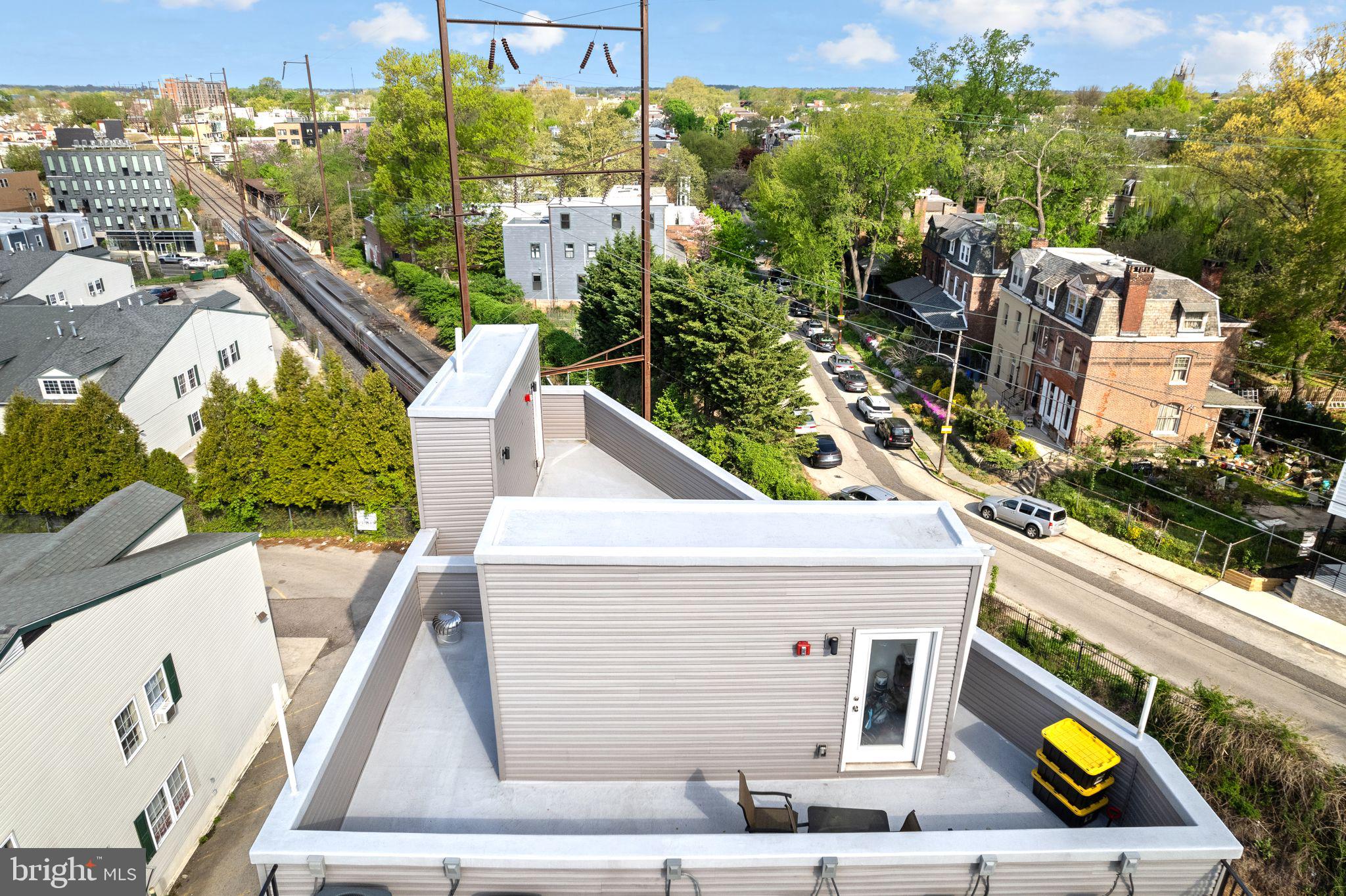 WEST PHILADELPHIA - Commercial Sale