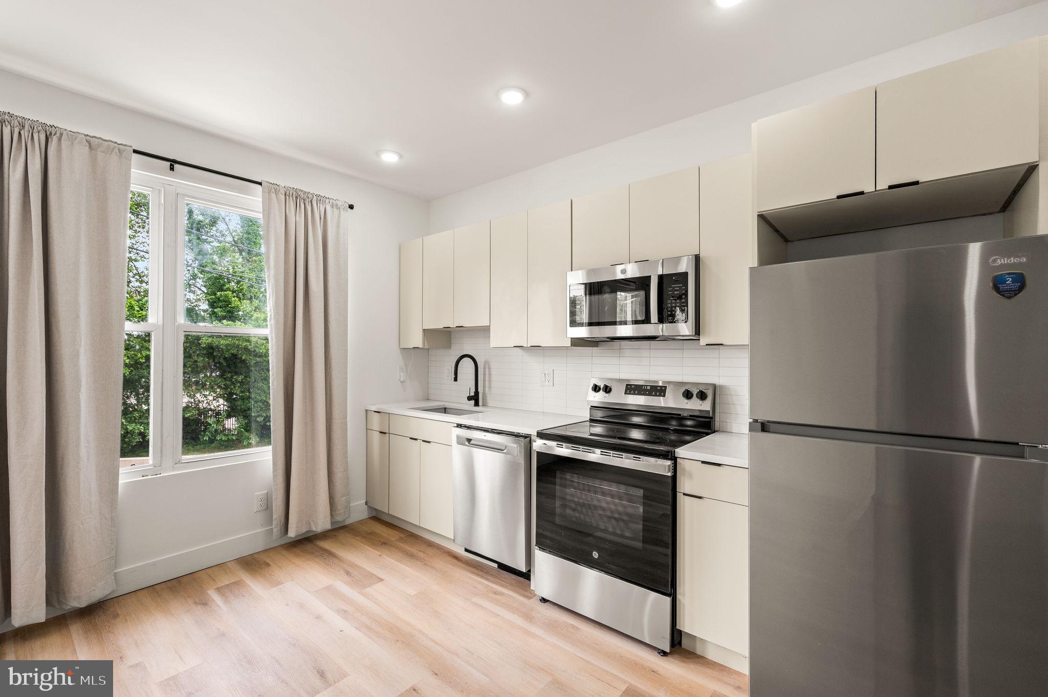 WEST PHILADELPHIA - Commercial Sale