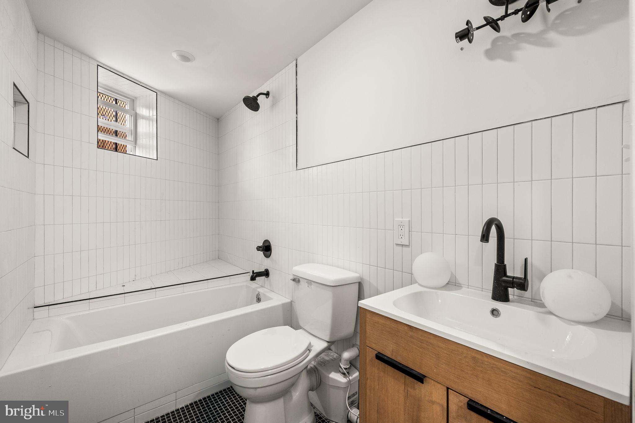 WEST PHILADELPHIA - Commercial Sale