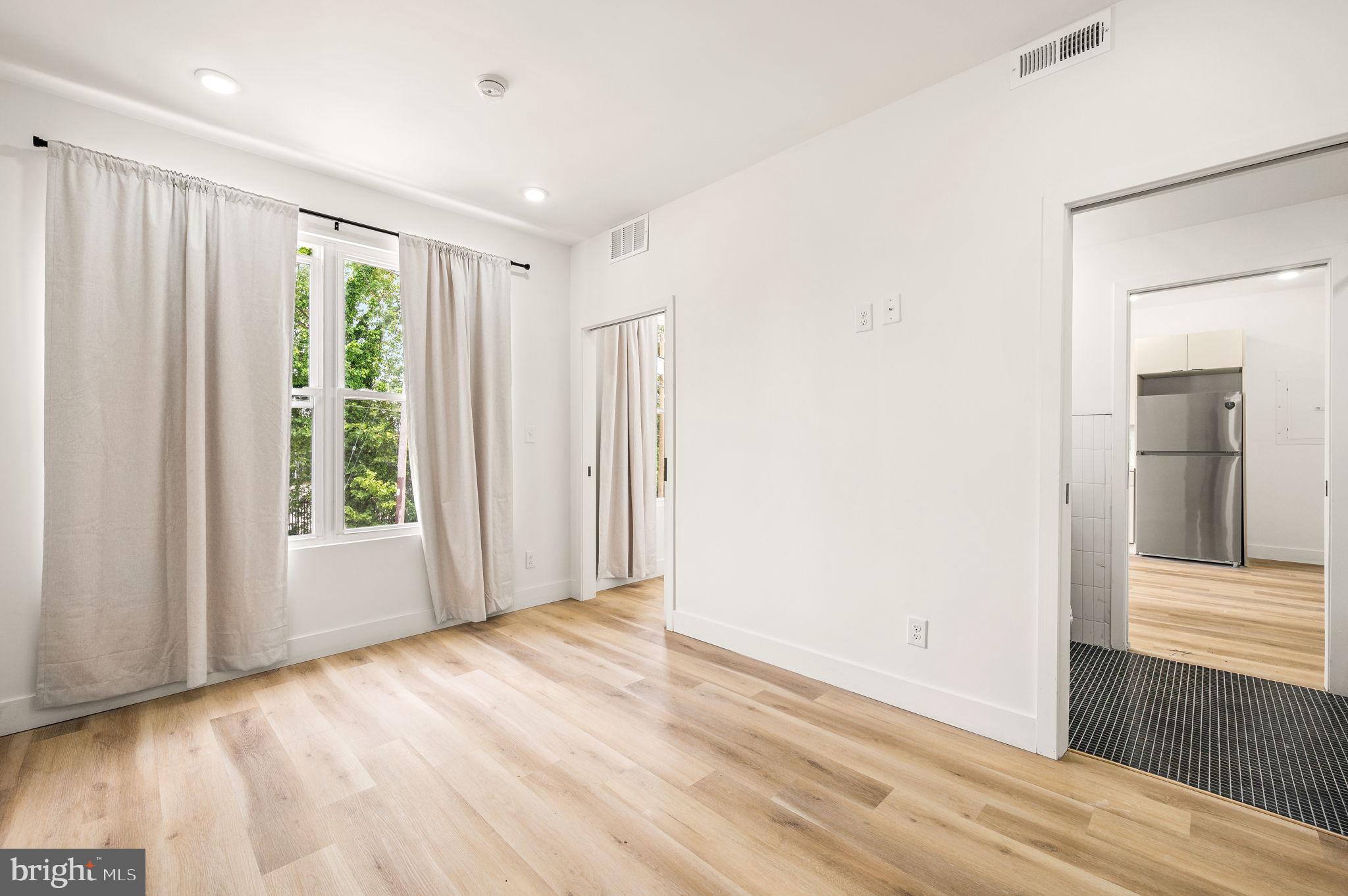 WEST PHILADELPHIA - Commercial Sale