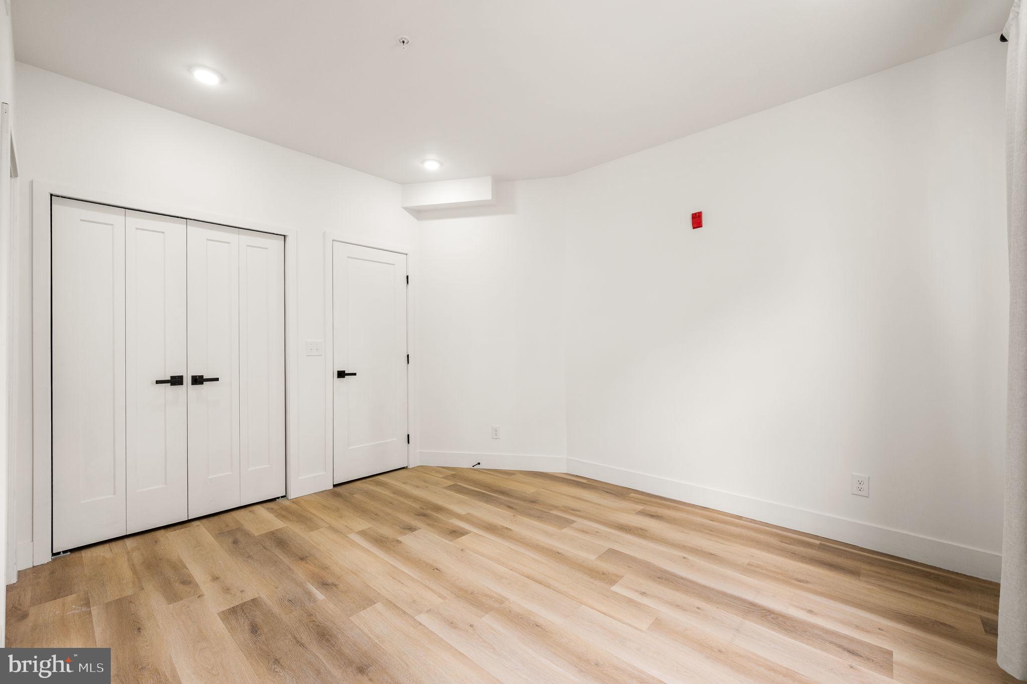 WEST PHILADELPHIA - Commercial Sale