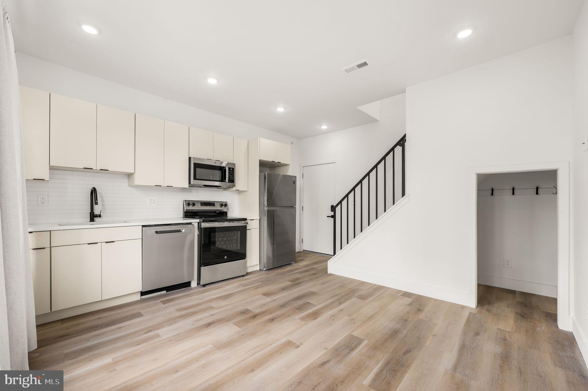 WEST PHILADELPHIA - Commercial Sale