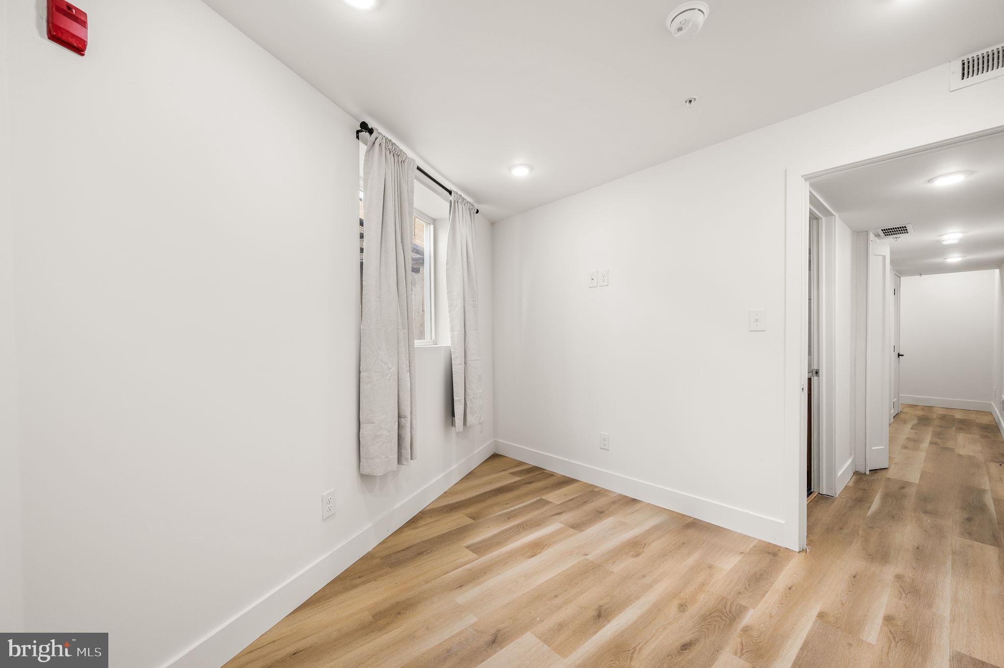 WEST PHILADELPHIA - Commercial Sale