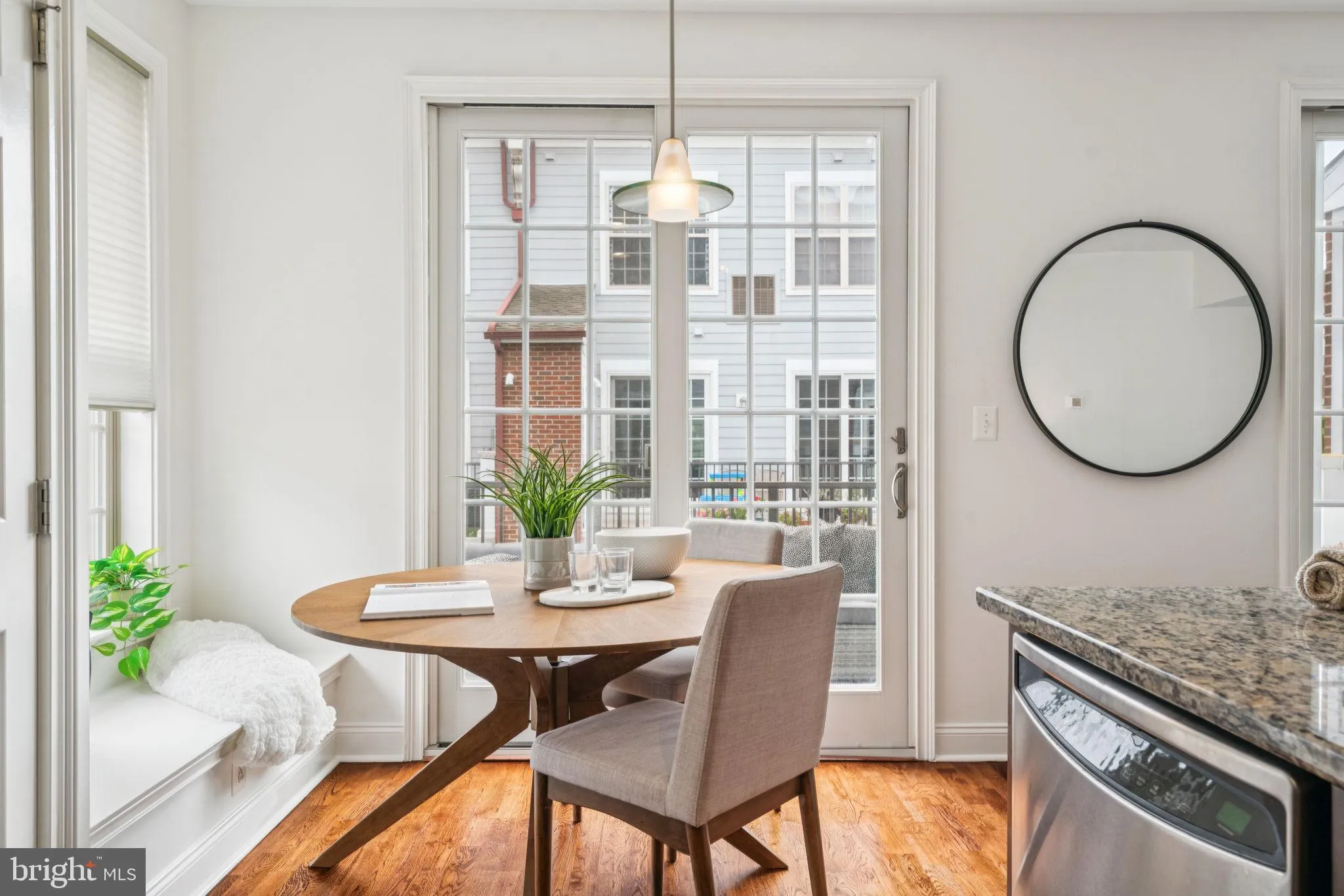 Philadelphia, Pennsylvania 19146, United States, 3 Bedrooms Bedrooms, ,3 BathroomsBathrooms,Residential,Active,165861