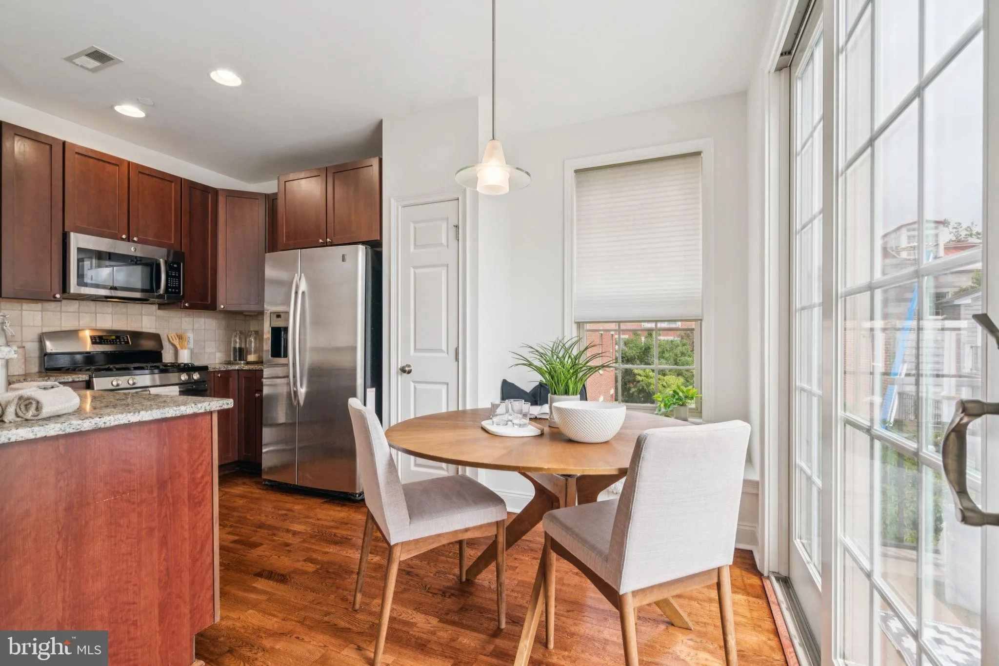 Philadelphia, Pennsylvania 19146, United States, 3 Bedrooms Bedrooms, ,3 BathroomsBathrooms,Residential,Active,165861