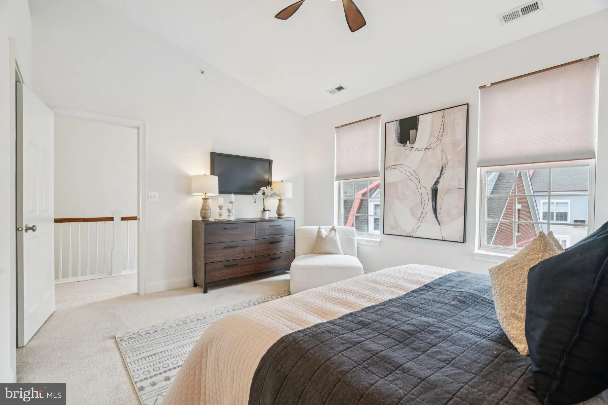 Philadelphia, Pennsylvania 19146, United States, 3 Bedrooms Bedrooms, ,3 BathroomsBathrooms,Residential,Active,165861