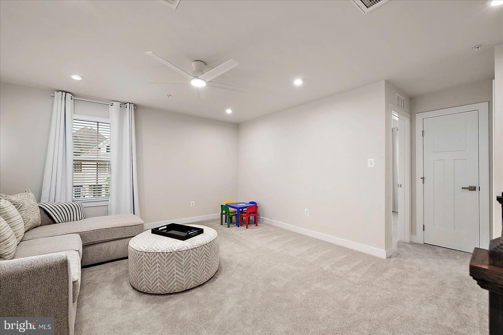 BAYSIDE - Residential