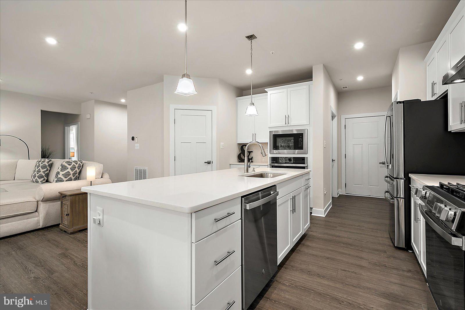 BAYSIDE - Residential