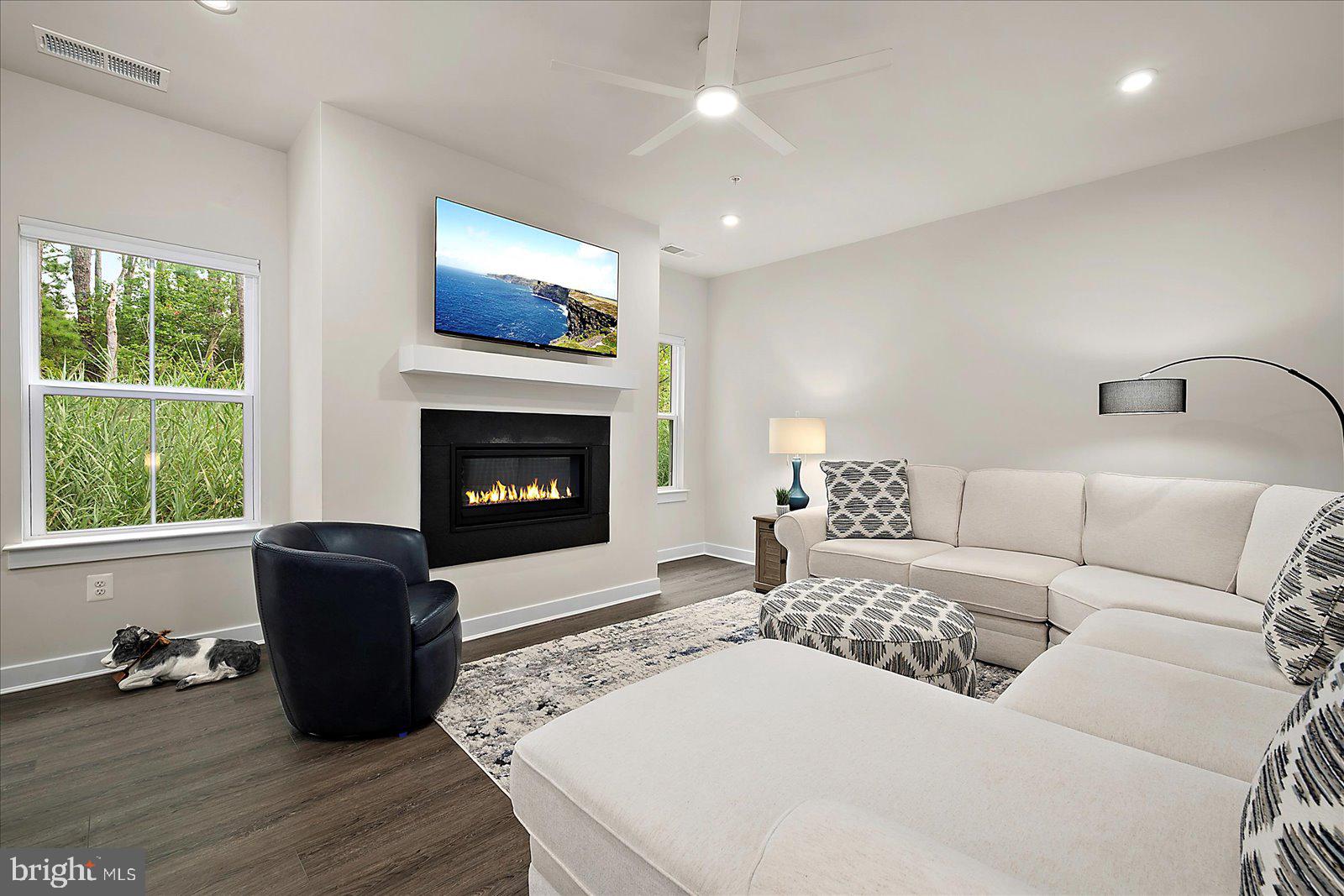 BAYSIDE - Residential