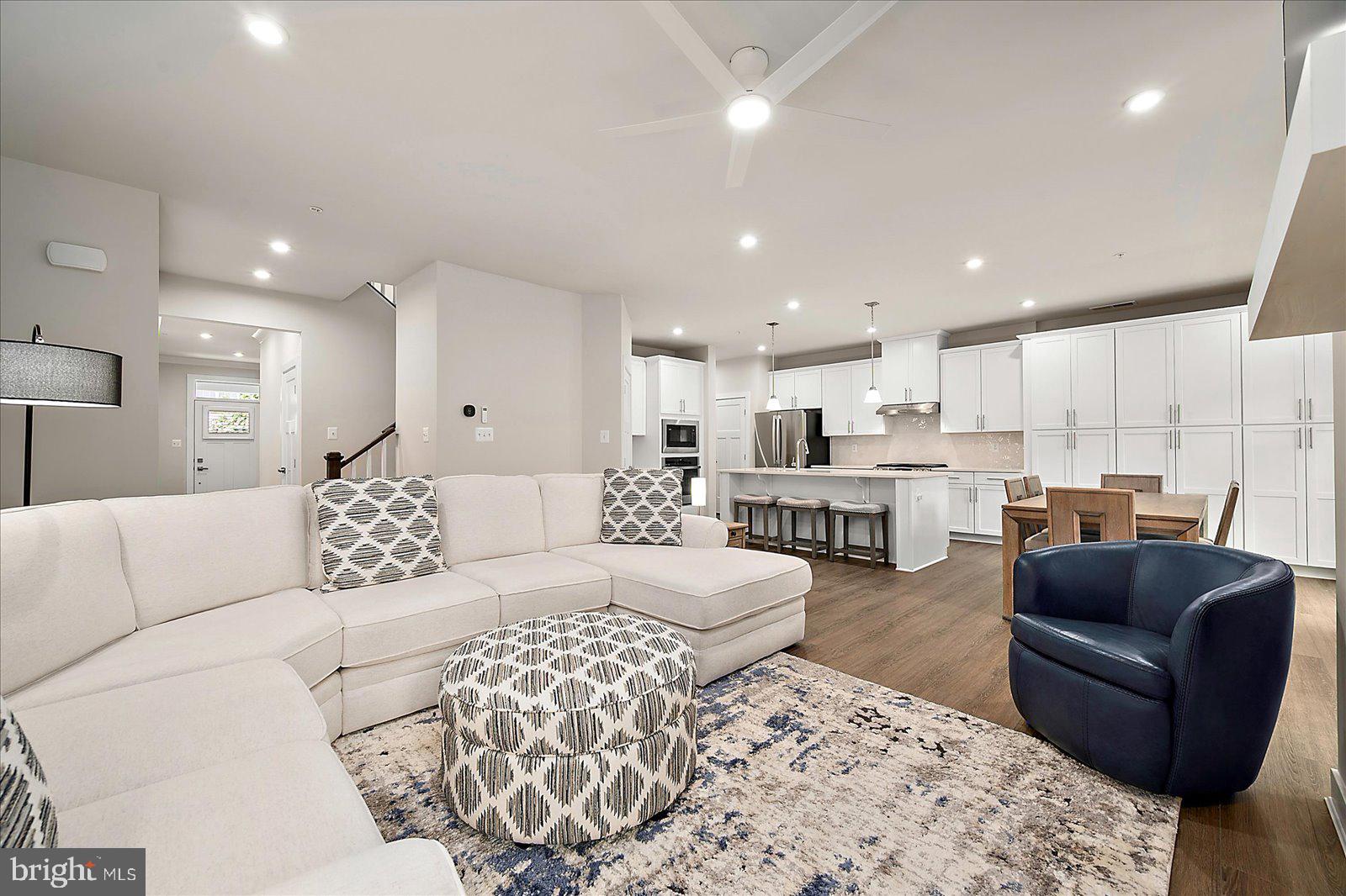 BAYSIDE - Residential