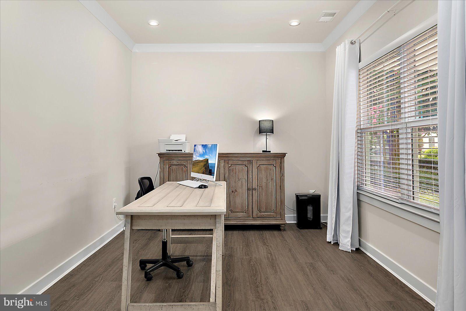 BAYSIDE - Residential