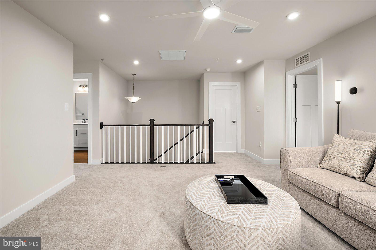 BAYSIDE - Residential