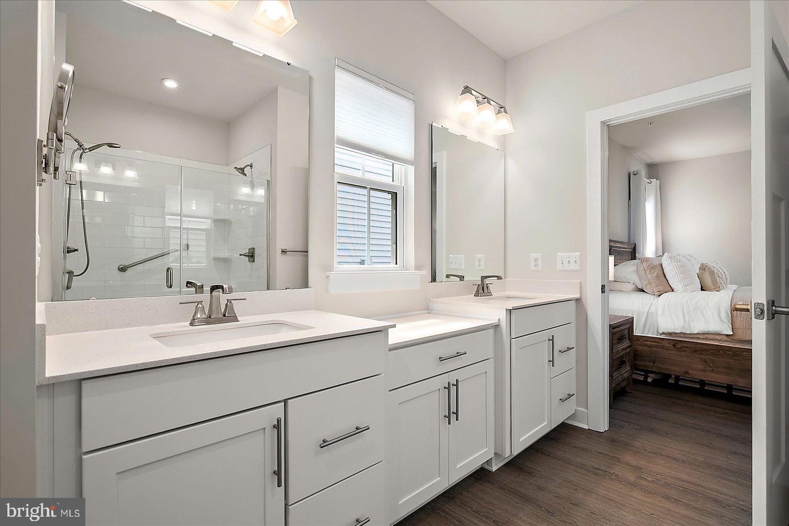 BAYSIDE - Residential