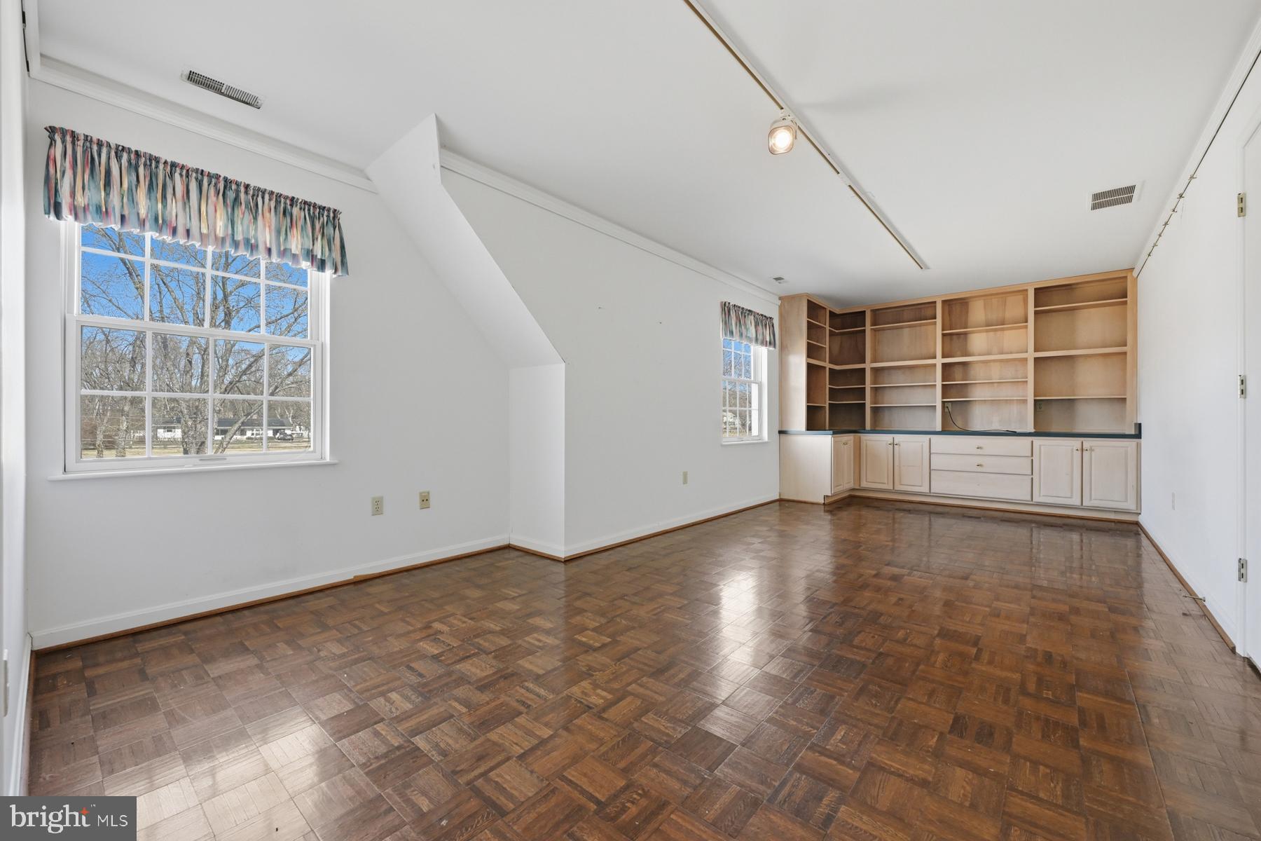 HILLSMERE ESTATES - Residential