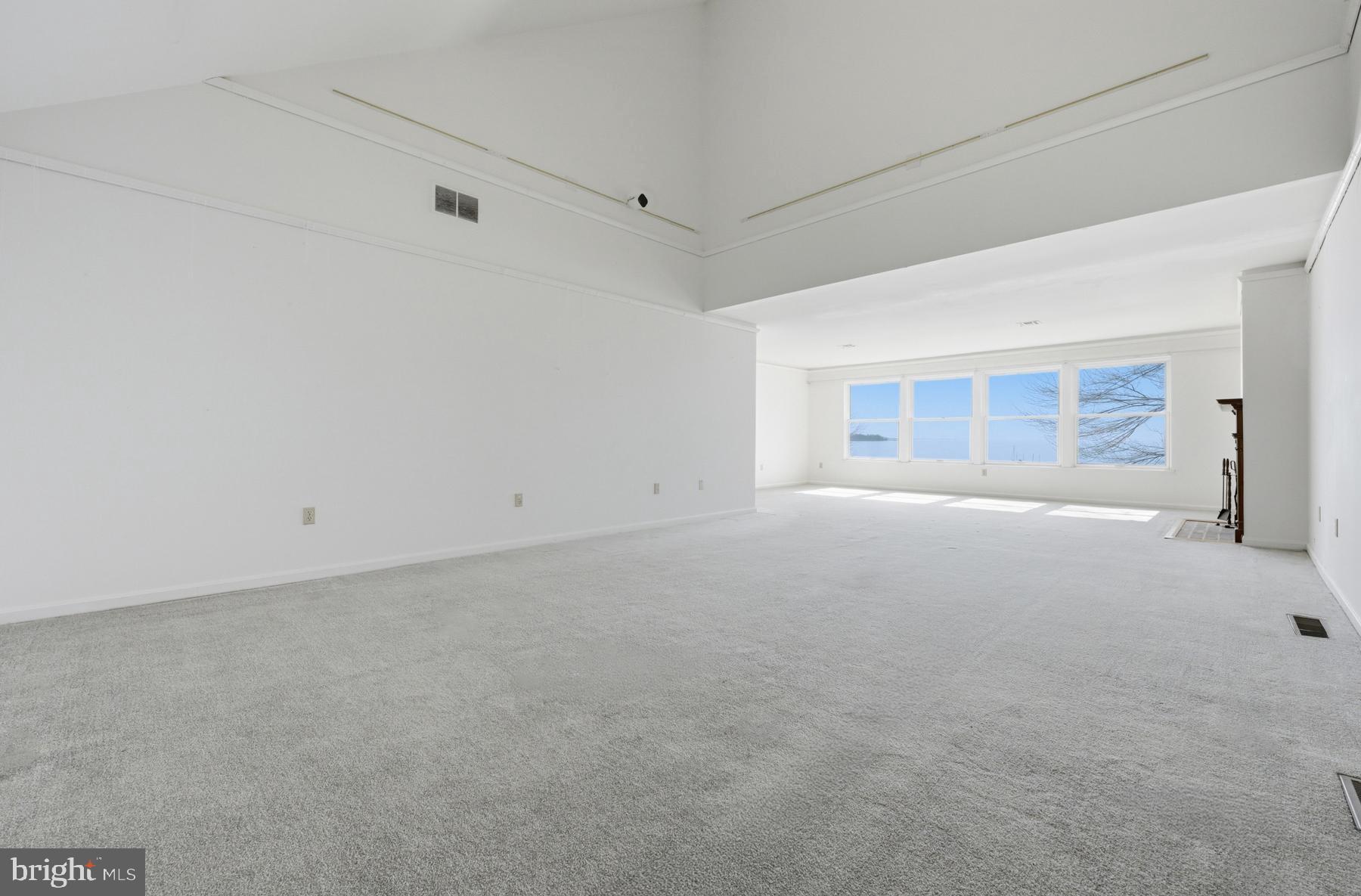 HILLSMERE ESTATES - Residential